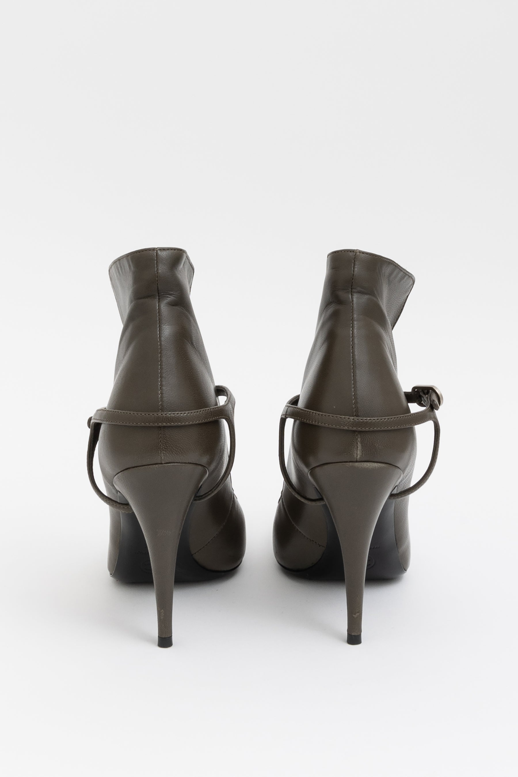 Leather Mary Jane Pumps