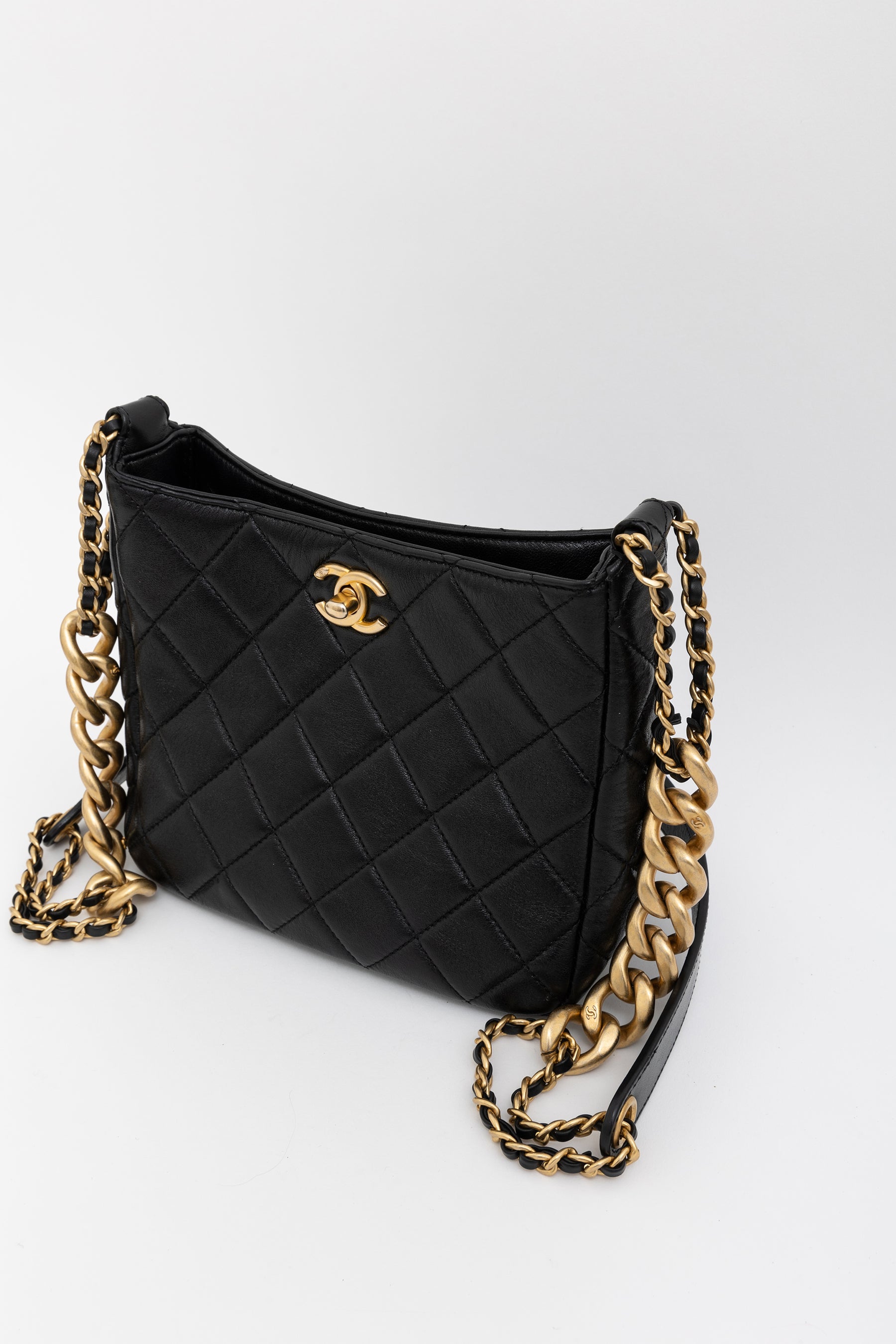 Quilted Chain Hobo Bag
