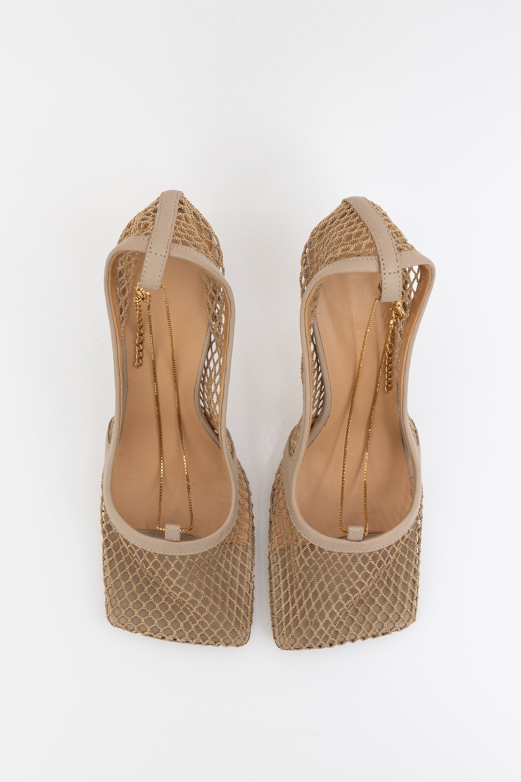 Beige Stretch Pump