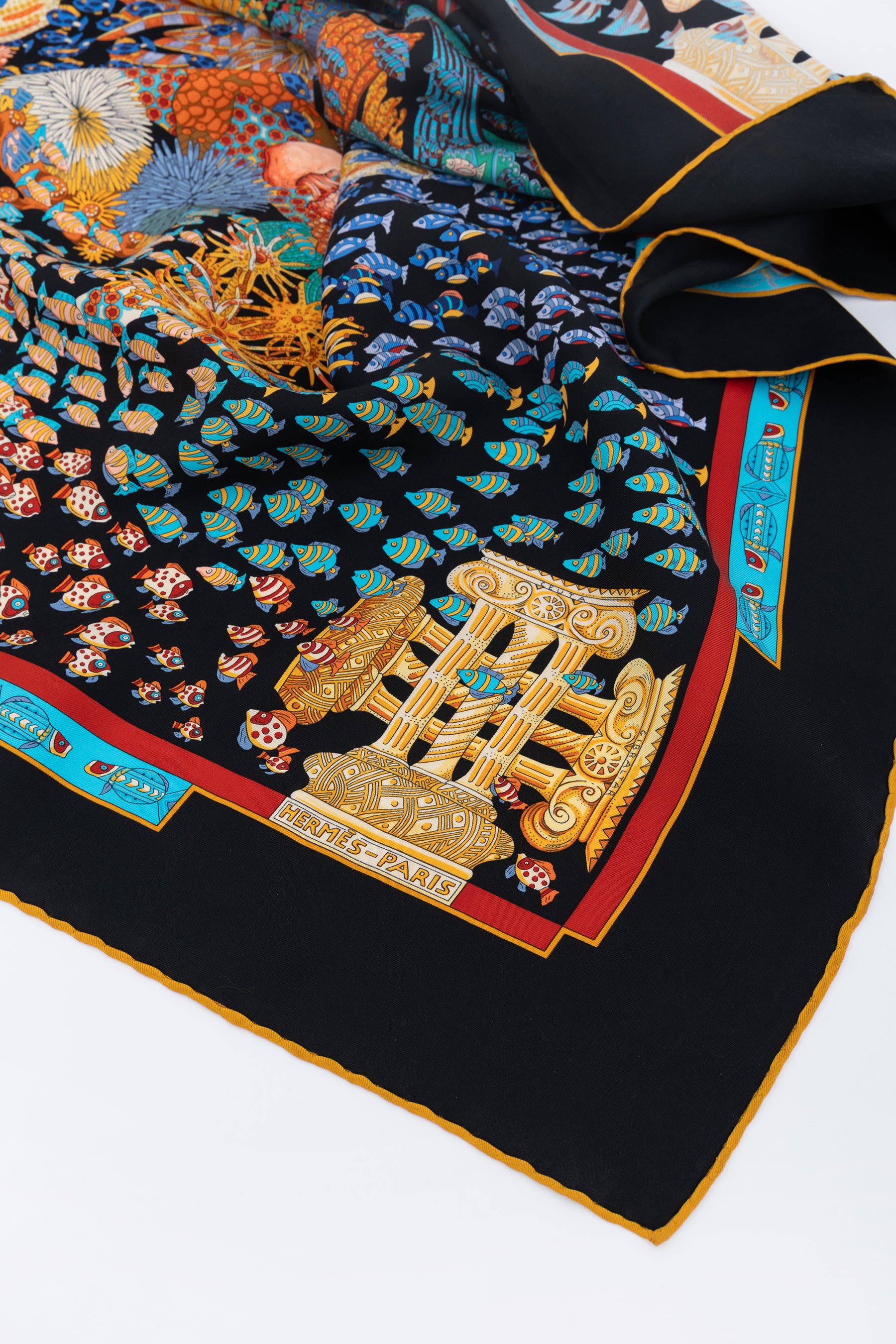 'Rencontre Oceane' Silk Scarf 90