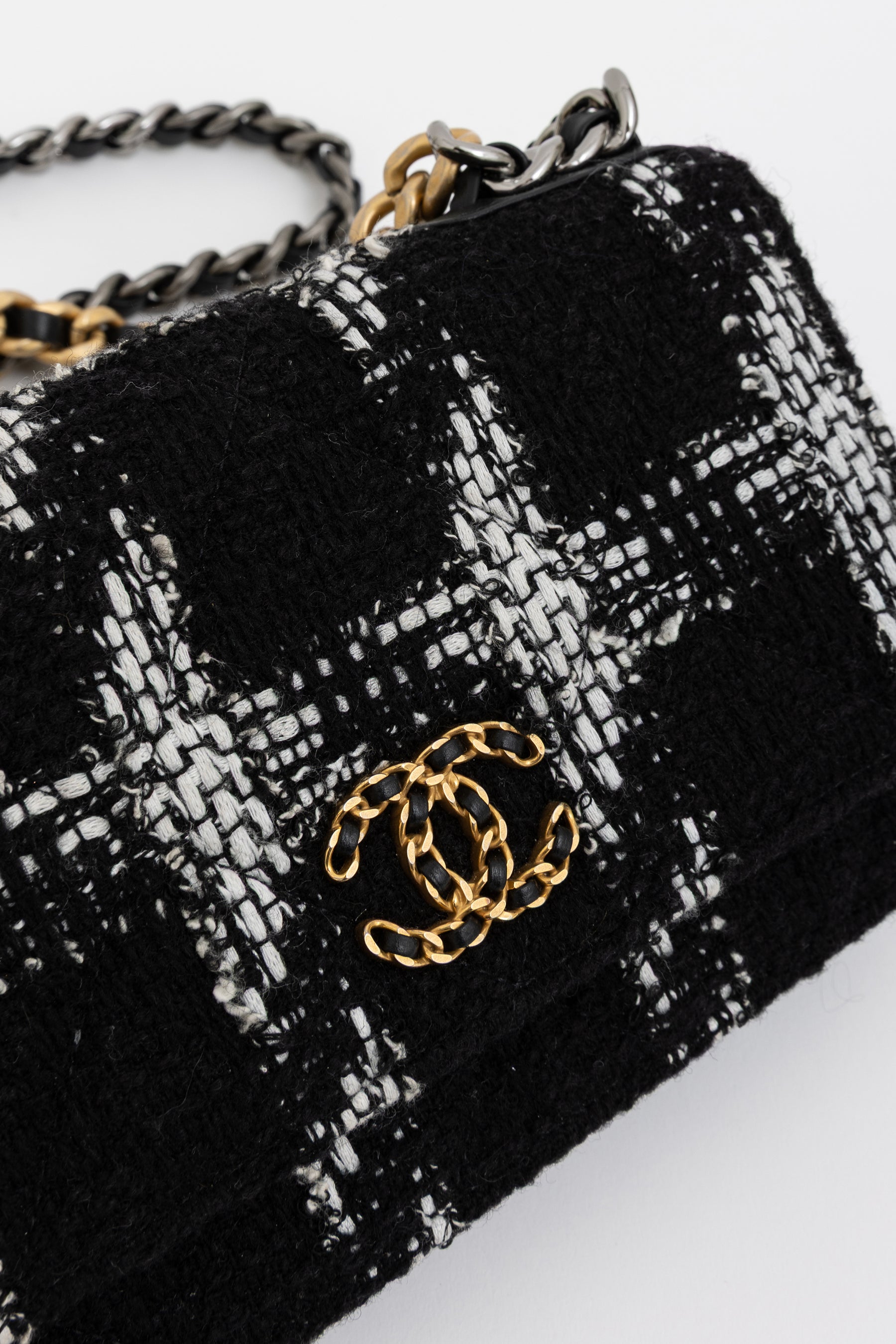 19 Black and White Tweed Wallet on Chain