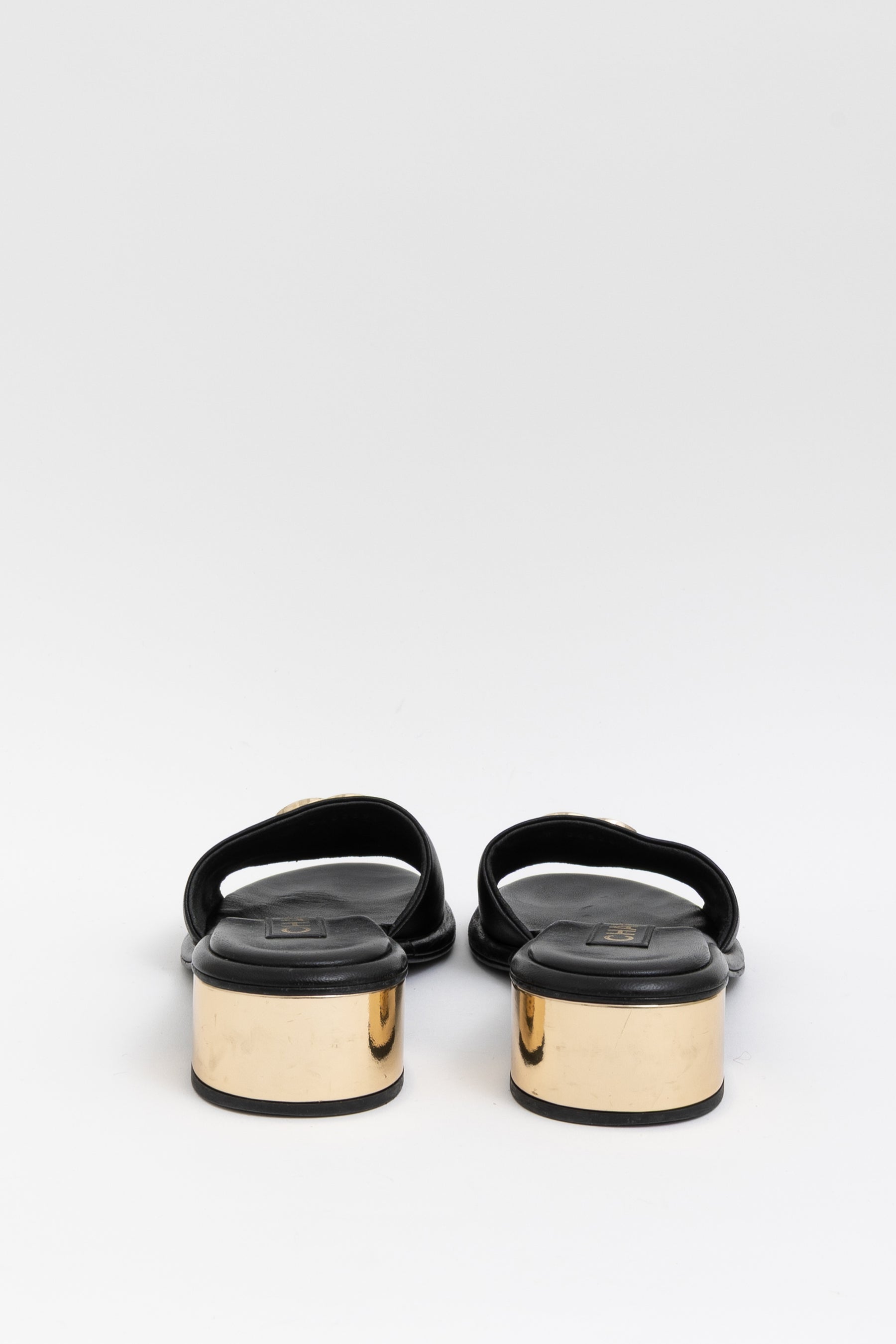 Interlocking CC Logo Lambskin Slides