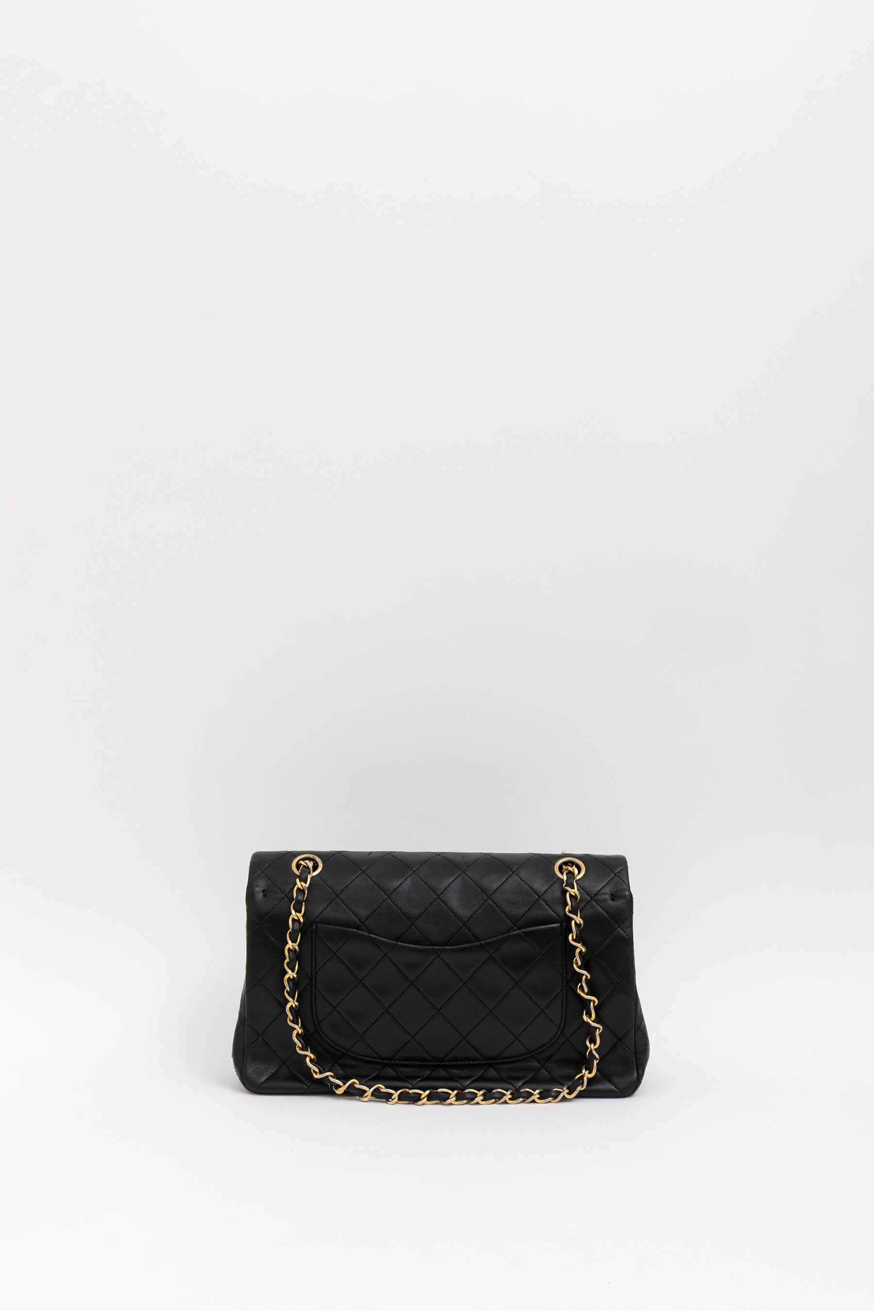 Medium Classic Flap