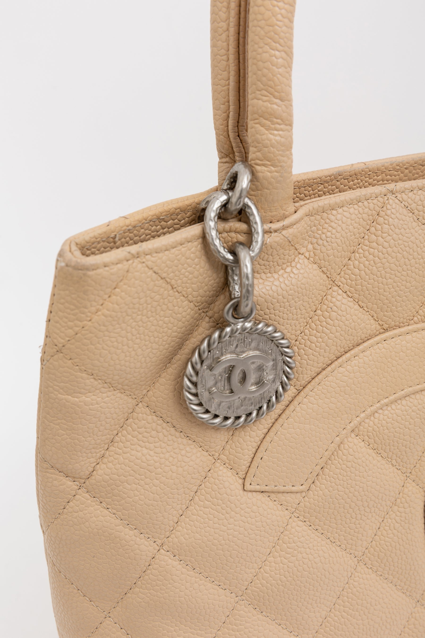 Medallion Shopping Tote