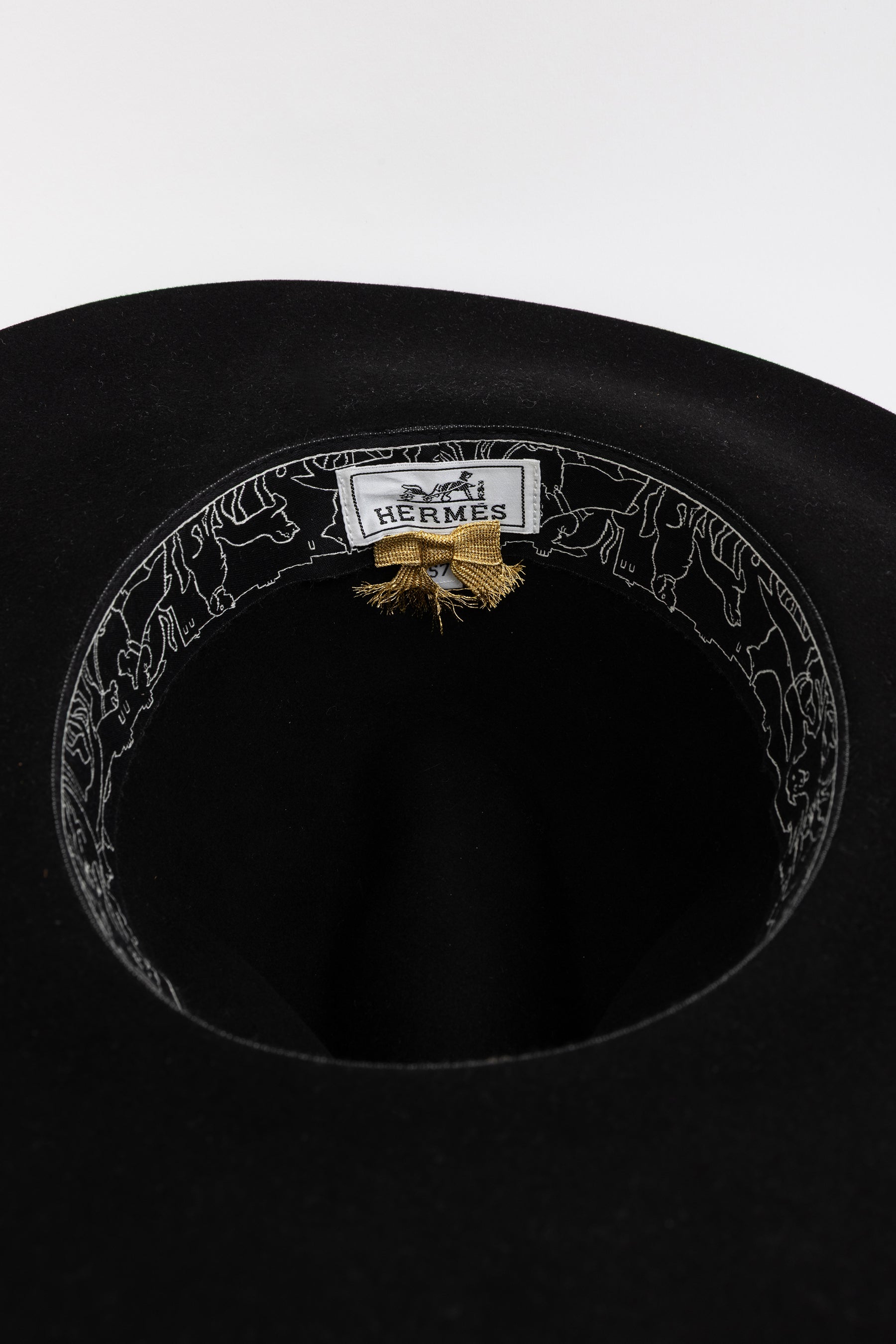 Wide Brim Collier Embellished Panama