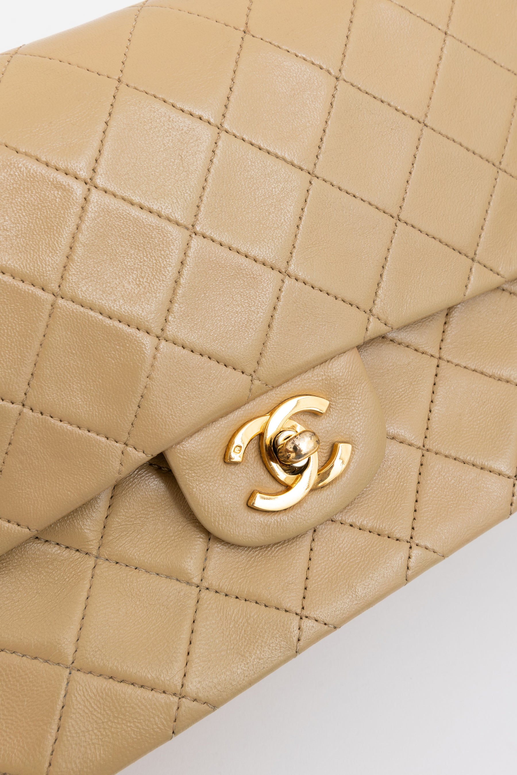 Medium Classic Double Flap Bag