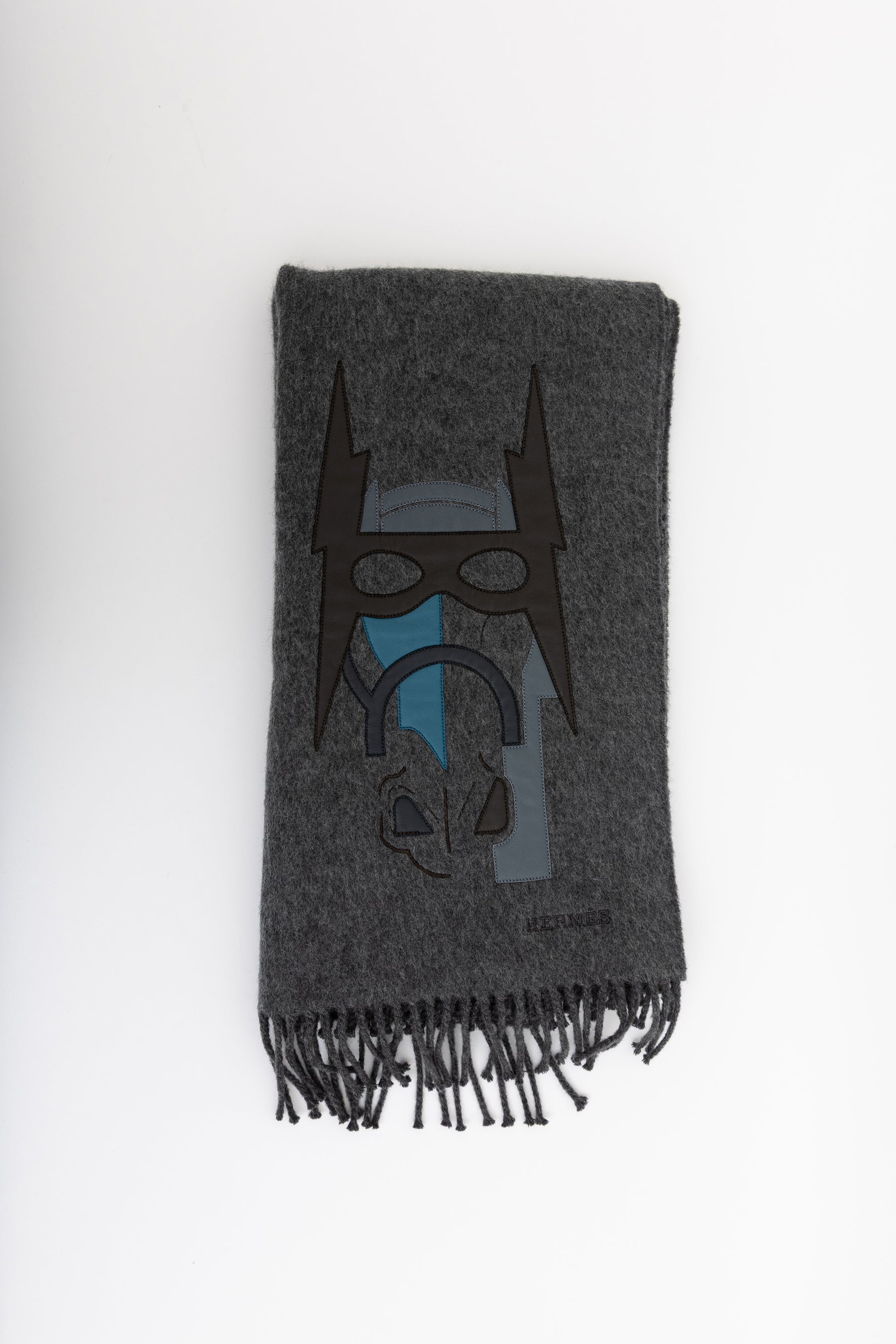 Patch Cuir Super H Cashmere Scarf in Charcoal