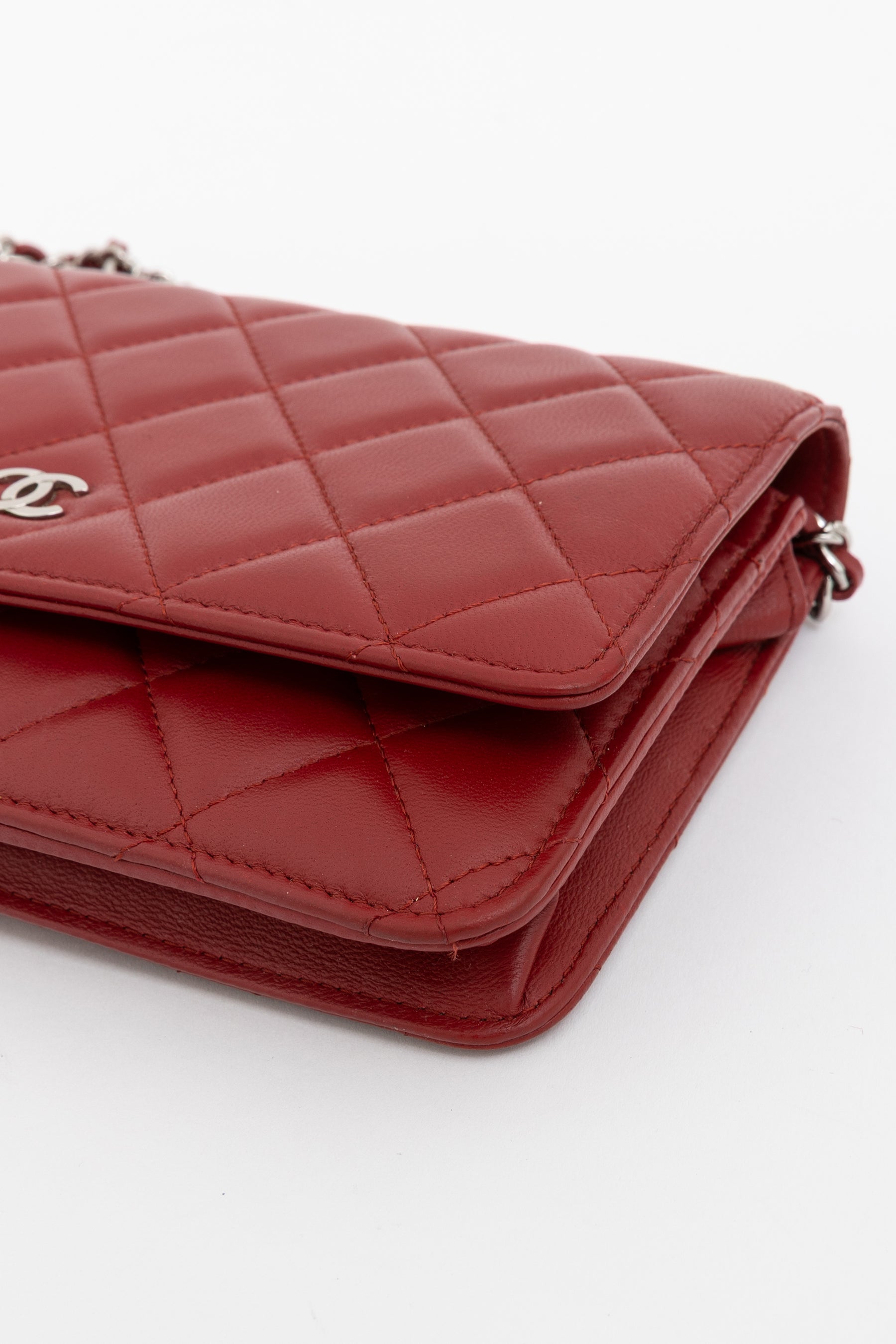 Quilted Lambskin Leather Classic Wallet on Chain