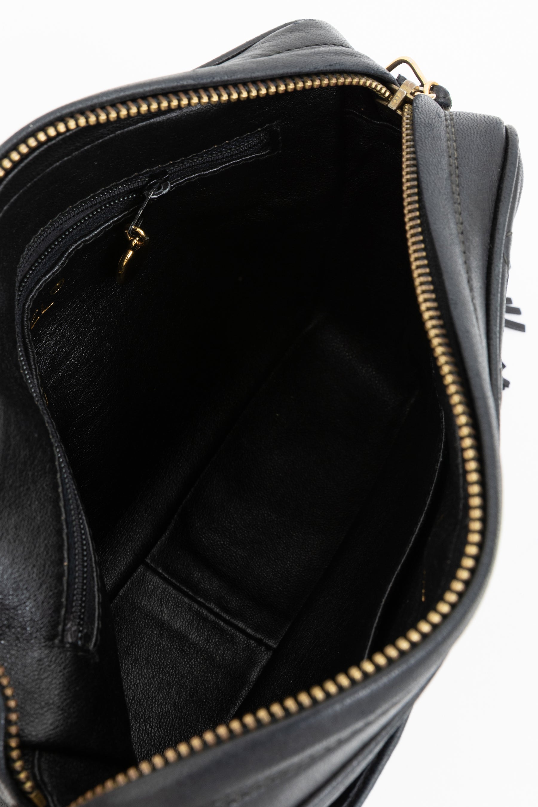 Matelassé Tassel Camera Bag