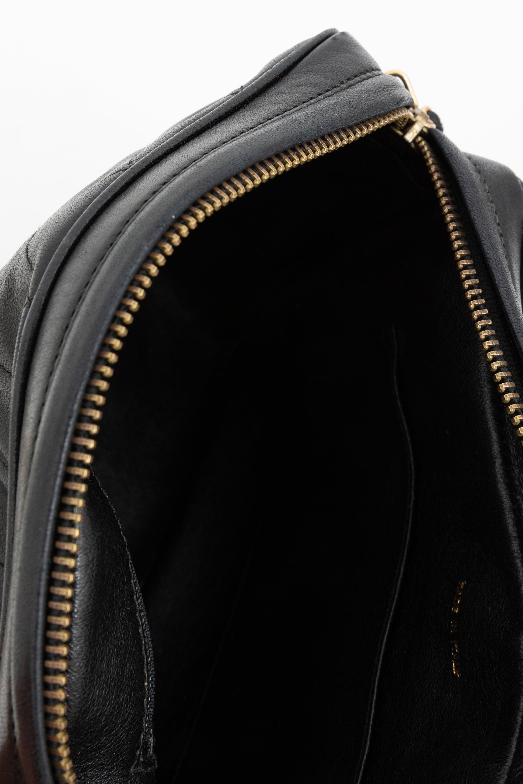 Matelassé Tassel Camera Bag