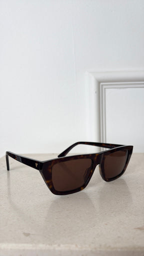 Bottega Veneta Tortoiseshell Flat Top Sunglasses