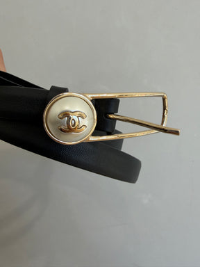 Chanel Black Leather Pearl Logo Thin Belt, 85