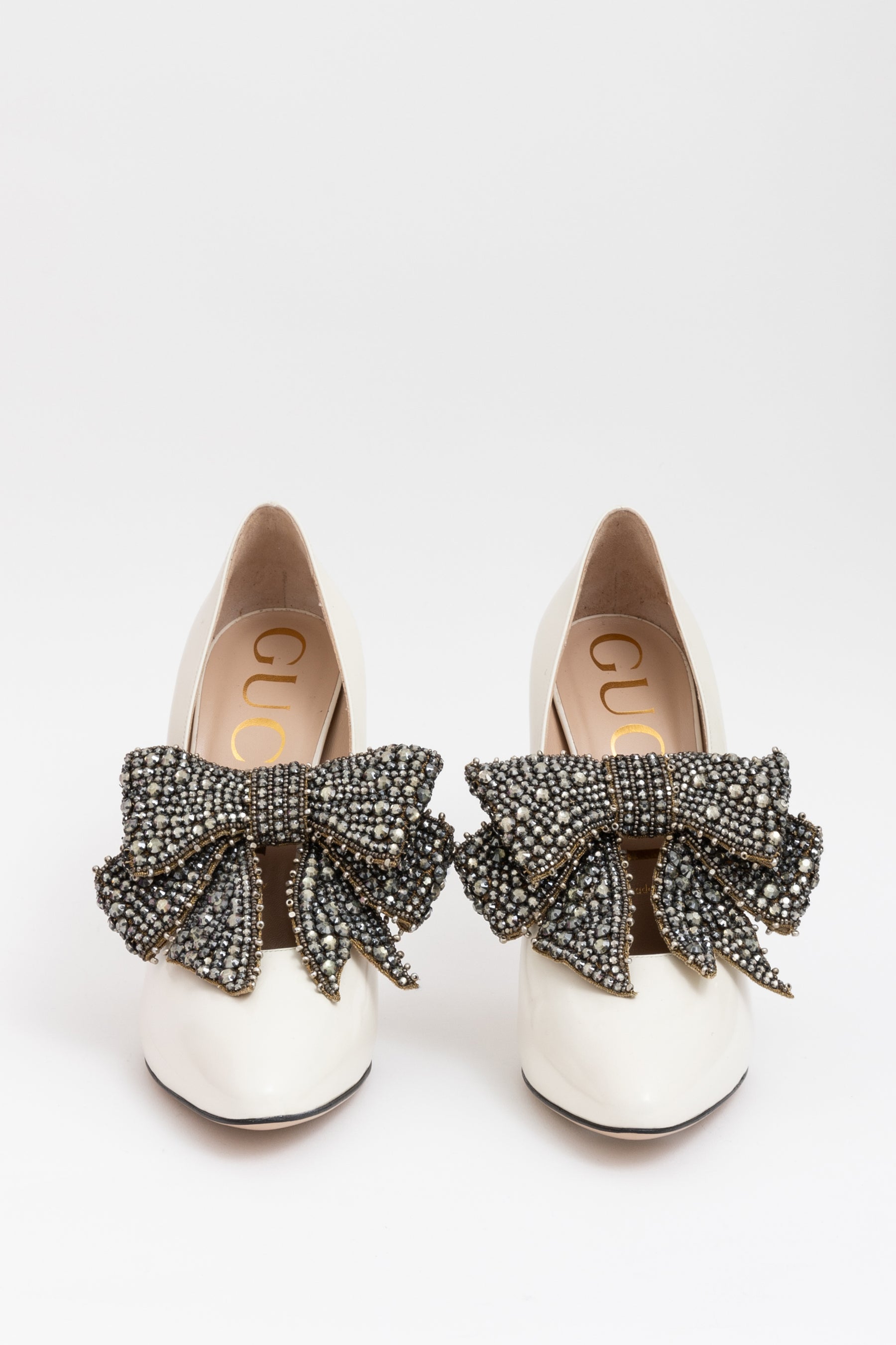 gucci-ivory-glossed-pumps-with-crystal-bow-embellishment-39-312a