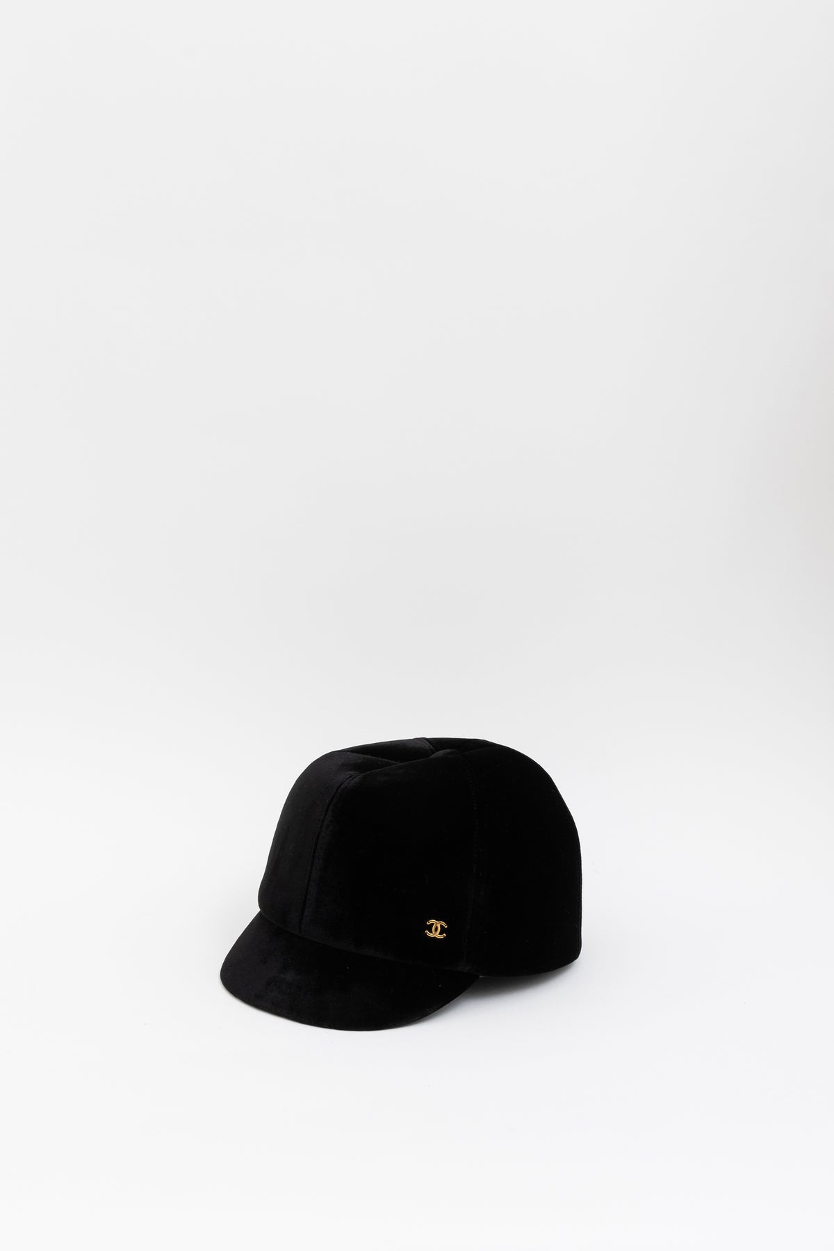 chanel-black-velvet-cc-hat-m-8f25
