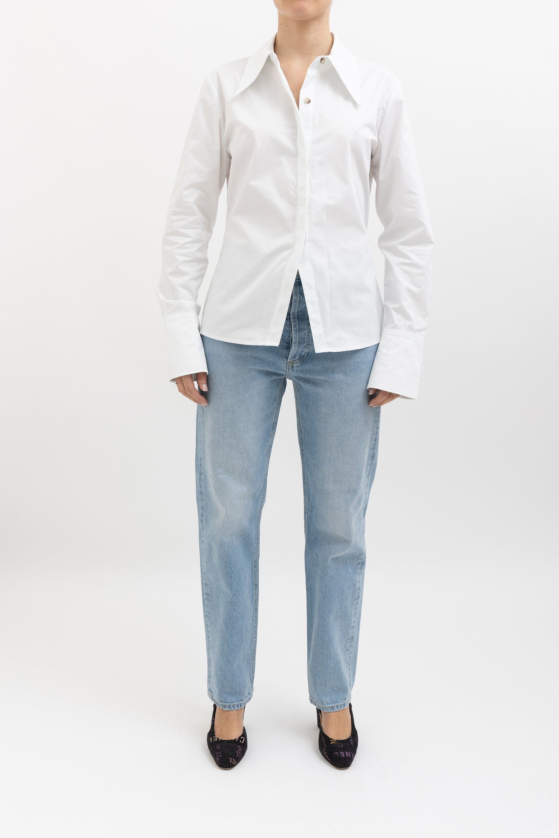 anine-bing-white-shirt-with-oversized-collar-s-0f7d