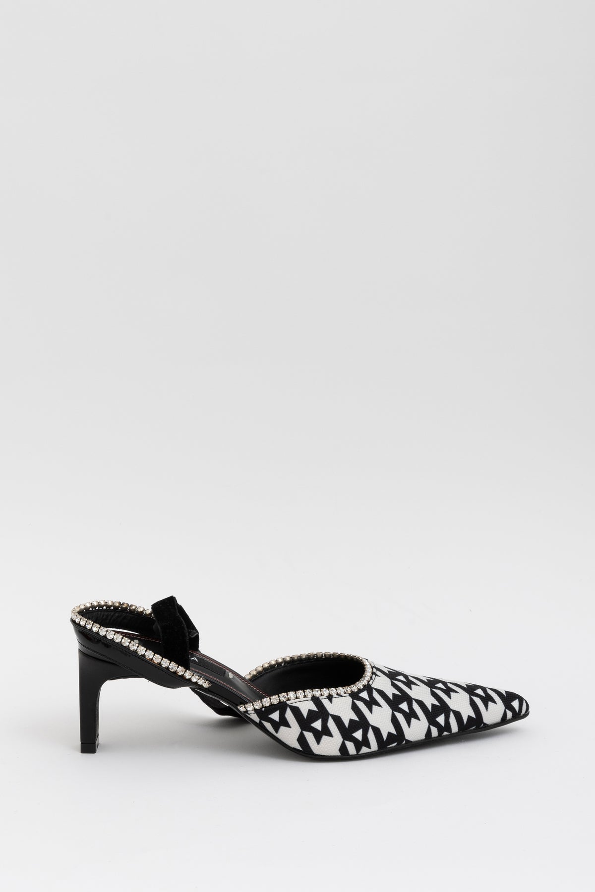 Houndstooth Crystal Pump