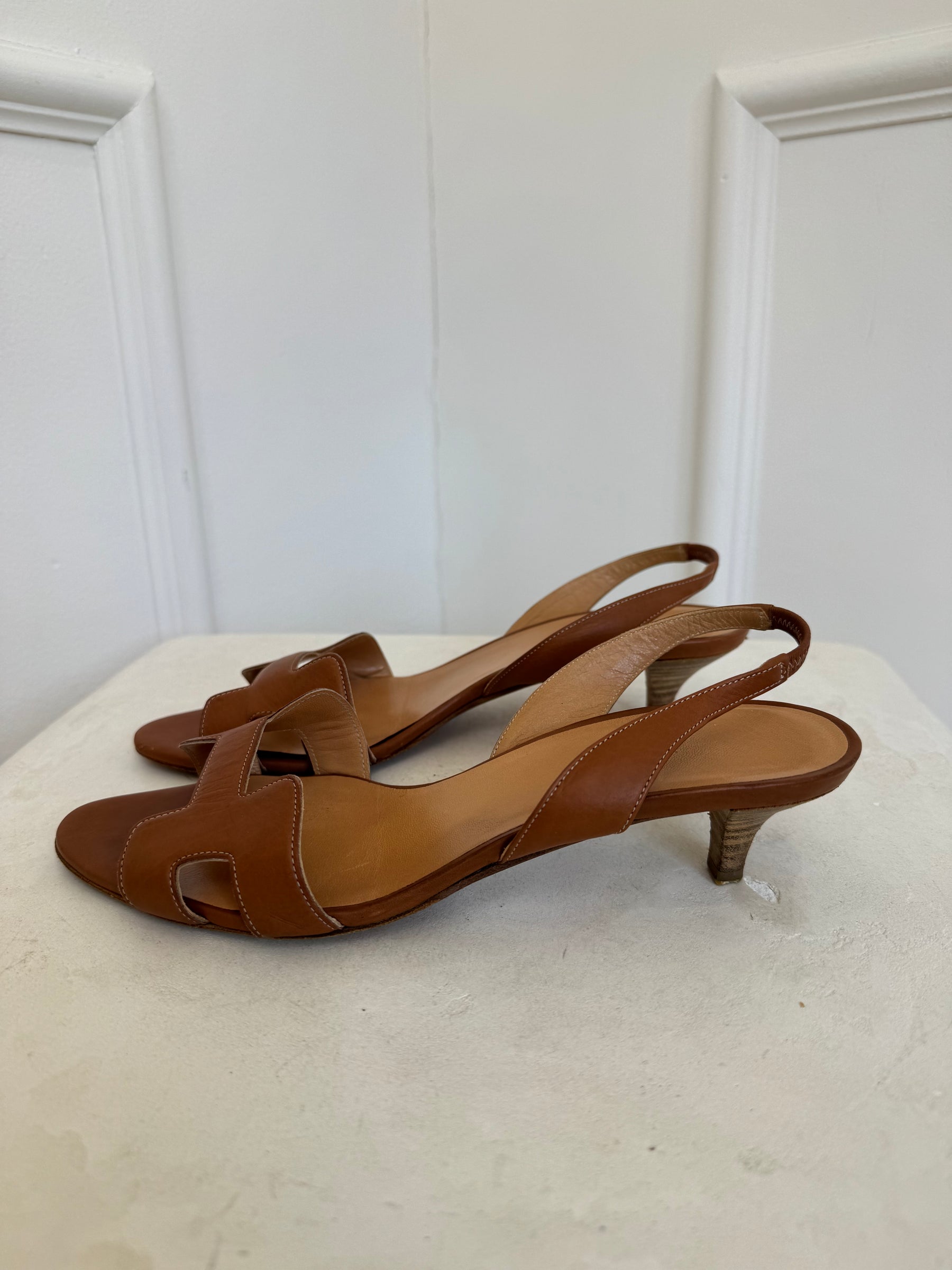Hermès Tan H Slingback Kitten Heel Sandals, 38