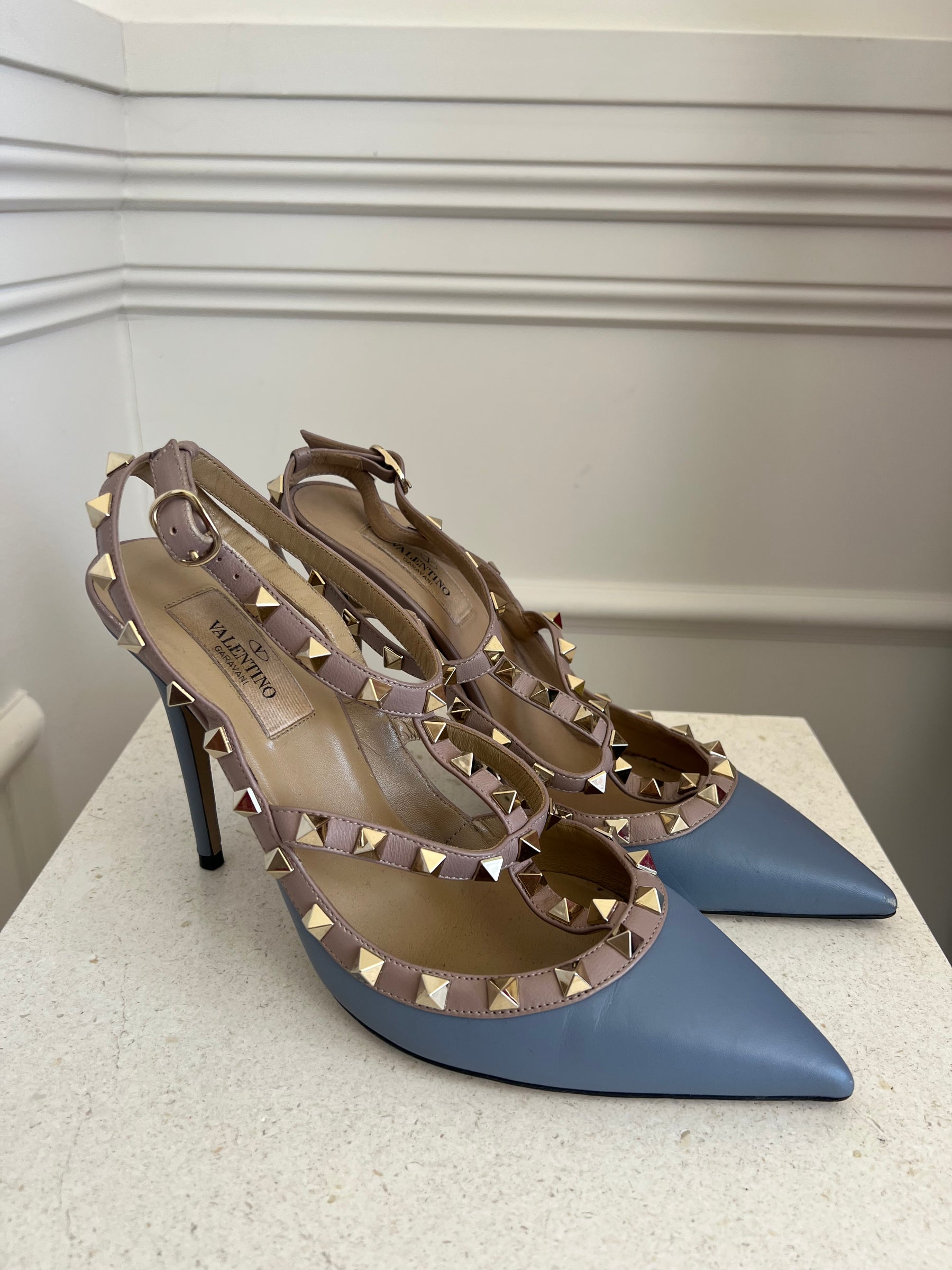 Valentino Garavani Blue and Beige Rockstud Caged Pumps, 39
