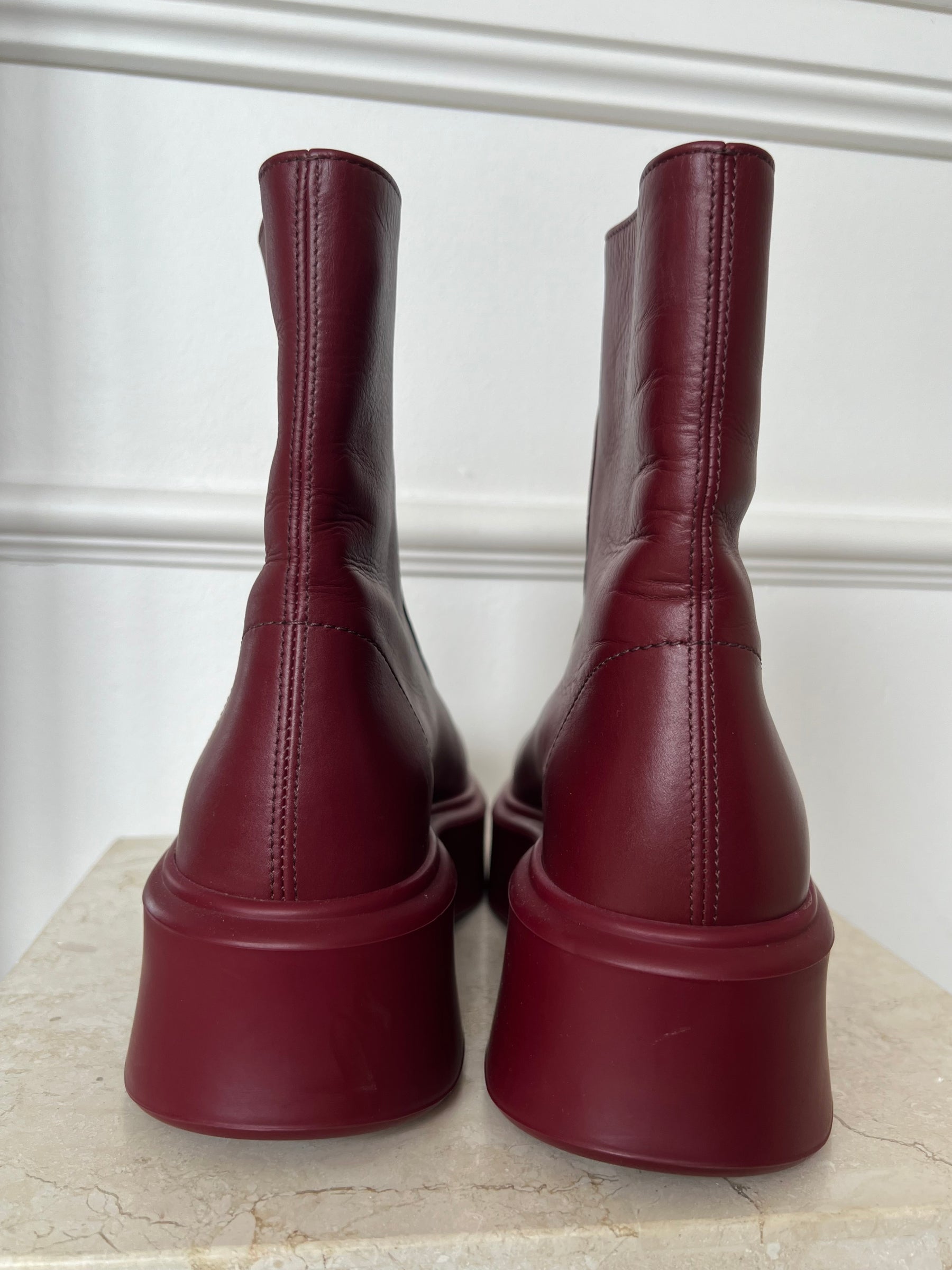 The Row Zipped Leather Ankle Boots Red, 38.5