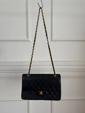 Chanel Black Lambskin Leather Medium Classic Flap Bag