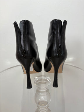 Scanlan Theodore Black Leather Heeled Ankle Boot, 40