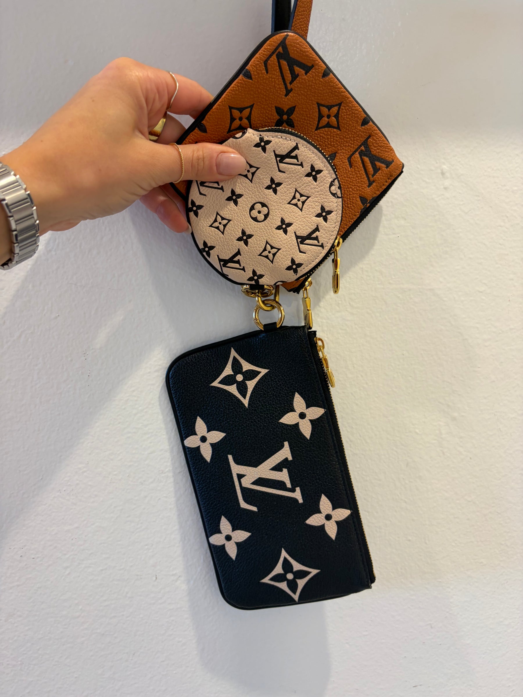Louis Vuitton Caramel Cream and Black Pochette Trio Wristlet