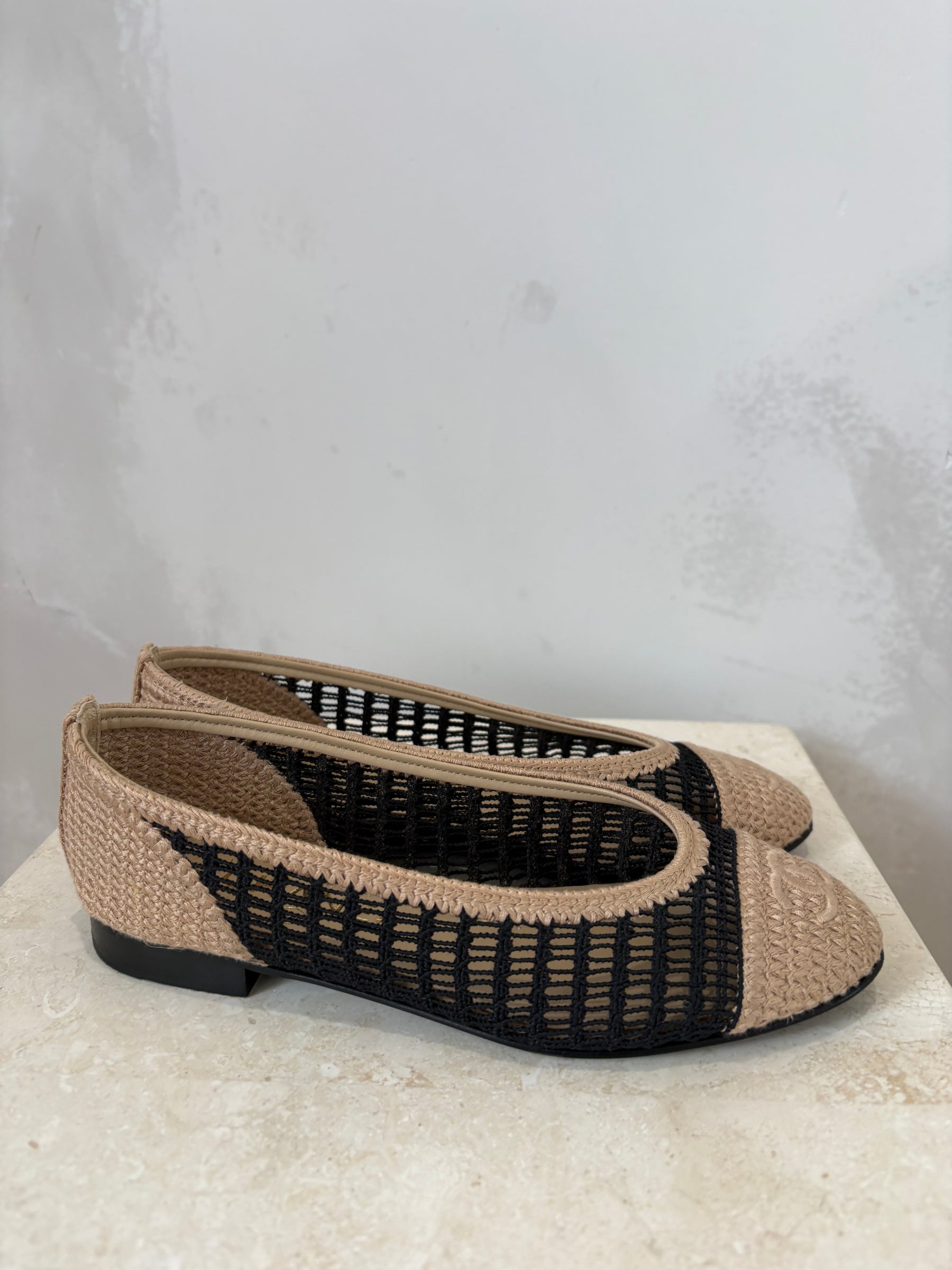Chanel Black and Beige Crochet Ballet Flats, 35.5 C