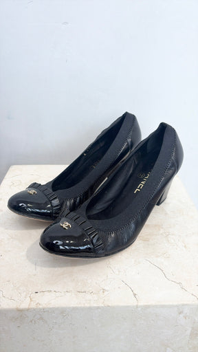 Chanel Black Leather Stretch Pumps, 38