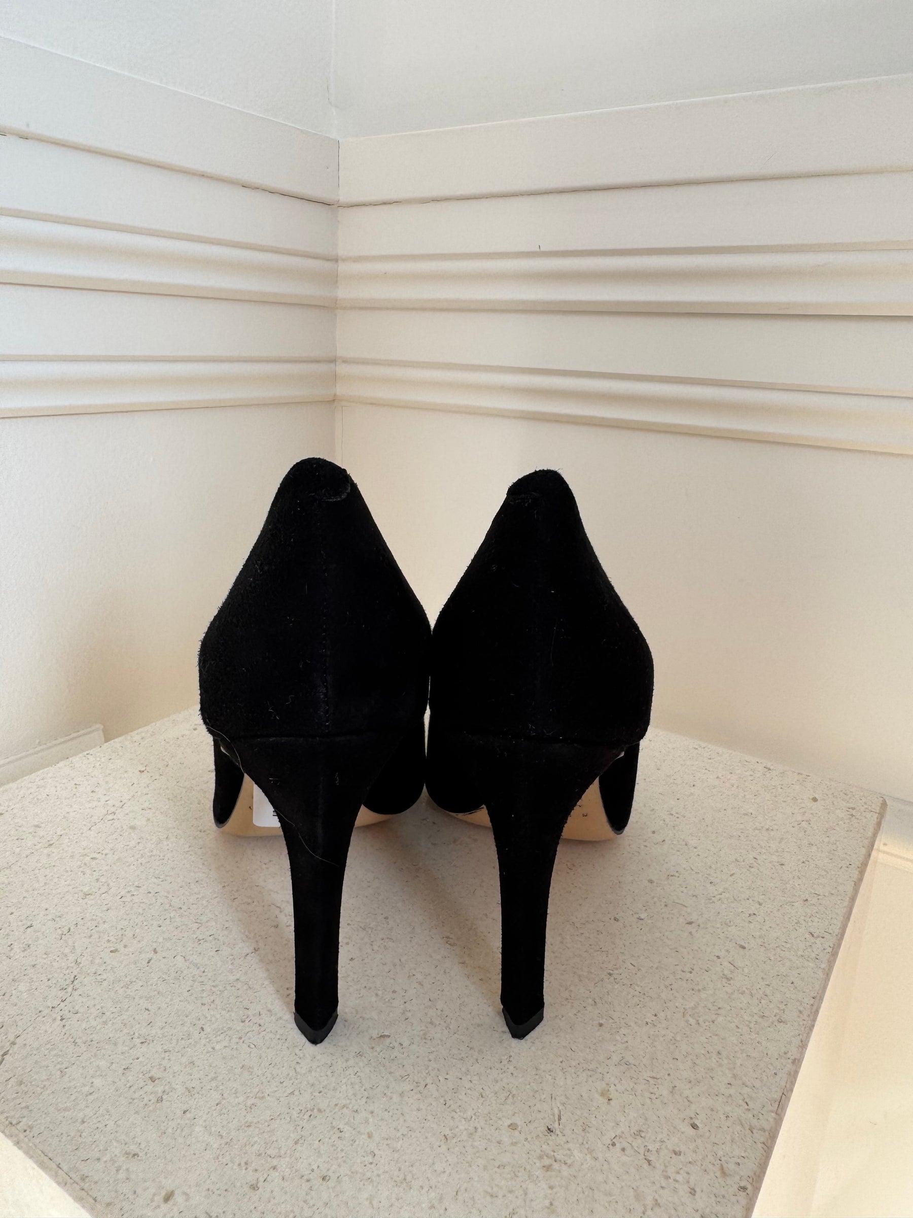 Sandro Black Suede Pointed Pumps, 36