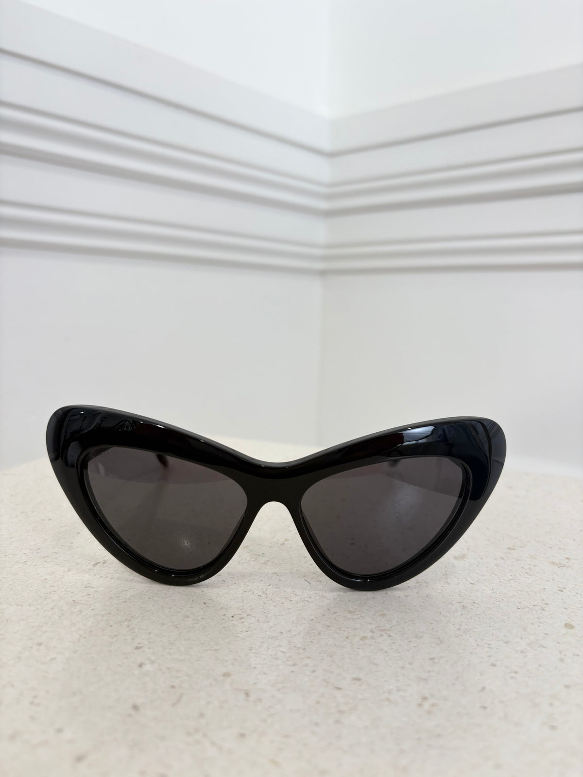 Gucci Cat Eye sunglasses Black