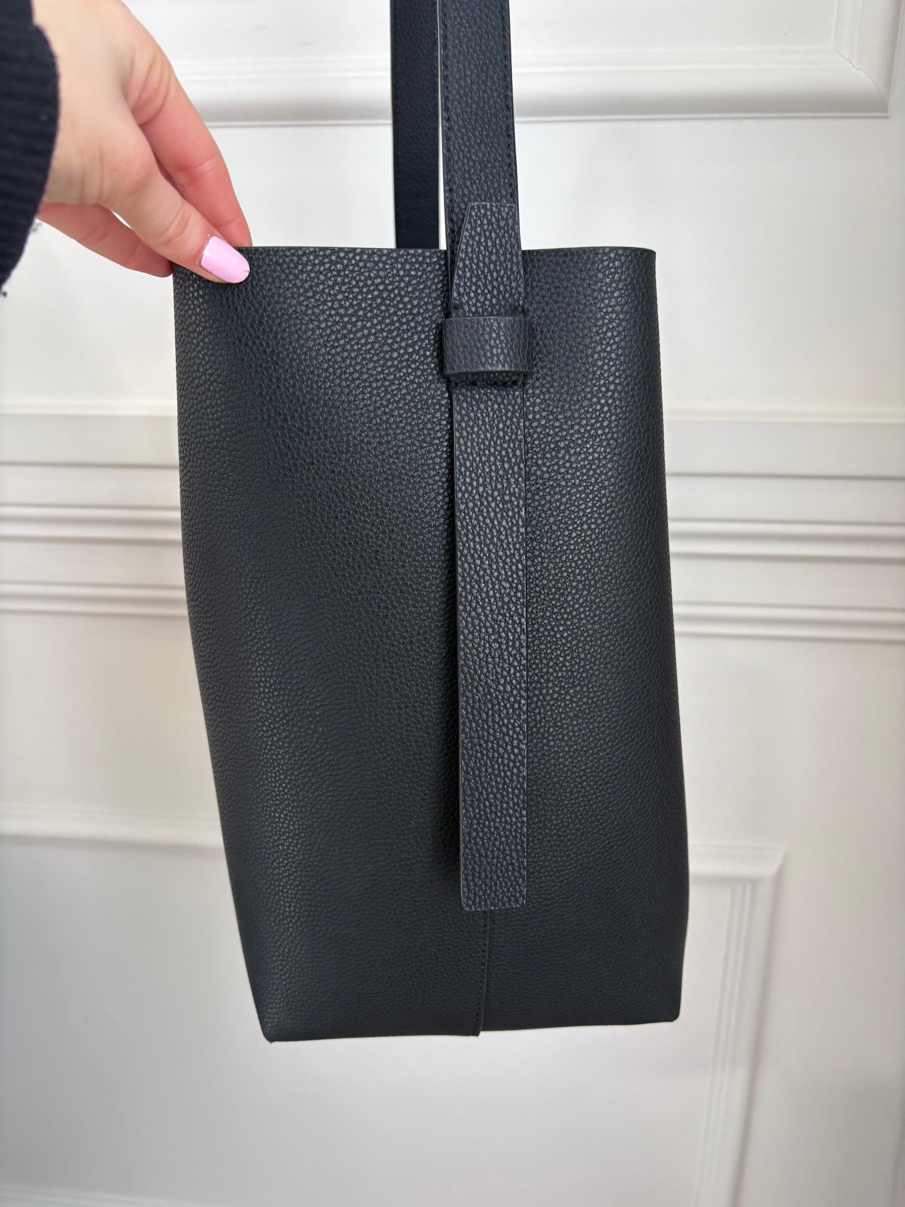 Oroton Ellis Hobo Bag Black