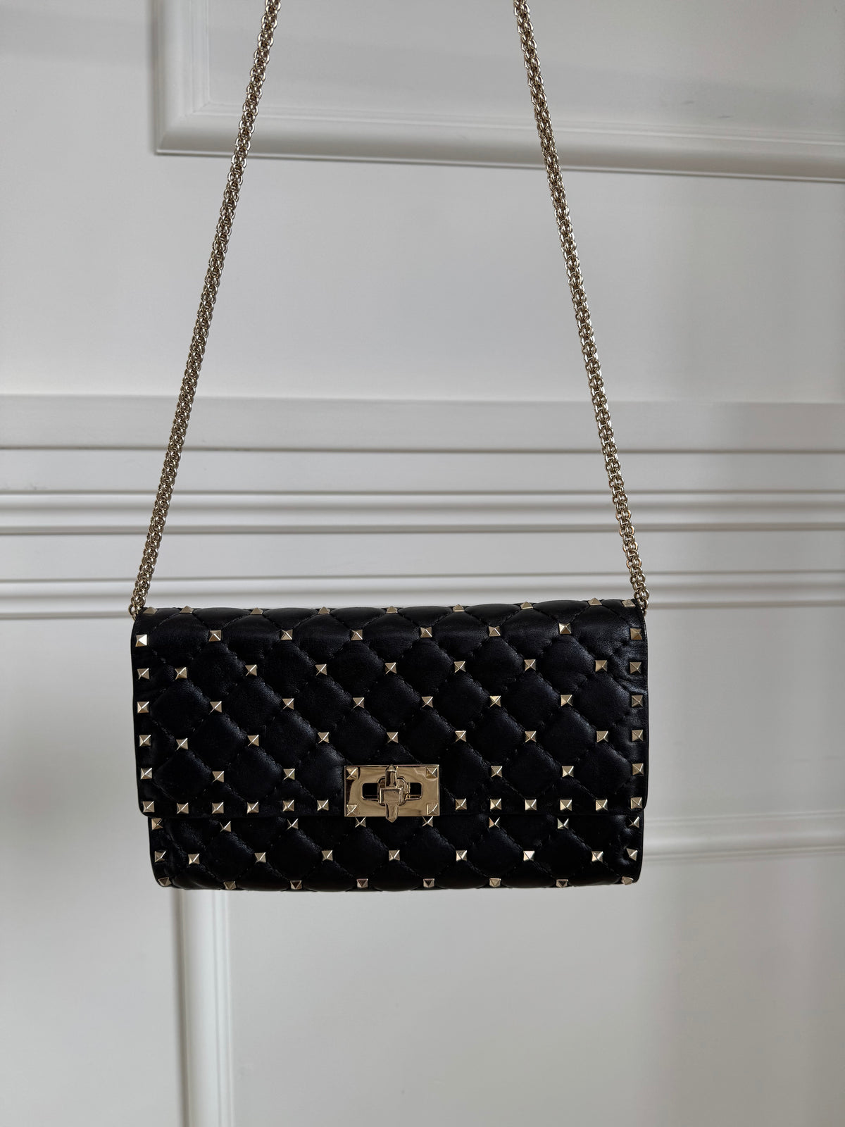 Valentino Garavani Black Leather Rockstud Flap Shoulder Bag