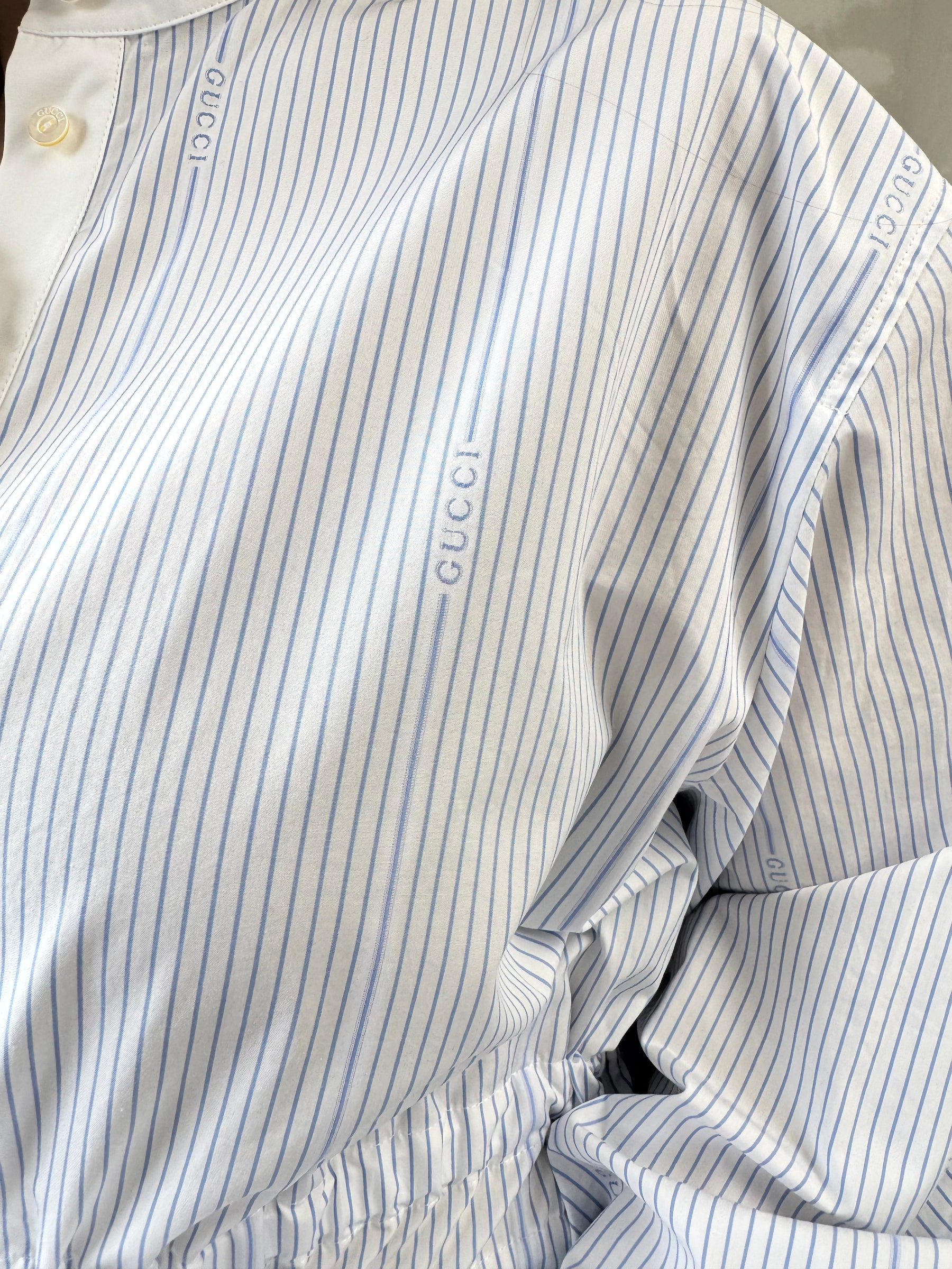 Gucci White and Blue Striped Logo Ruched Waist Midi Shirt Dress, 42 IT