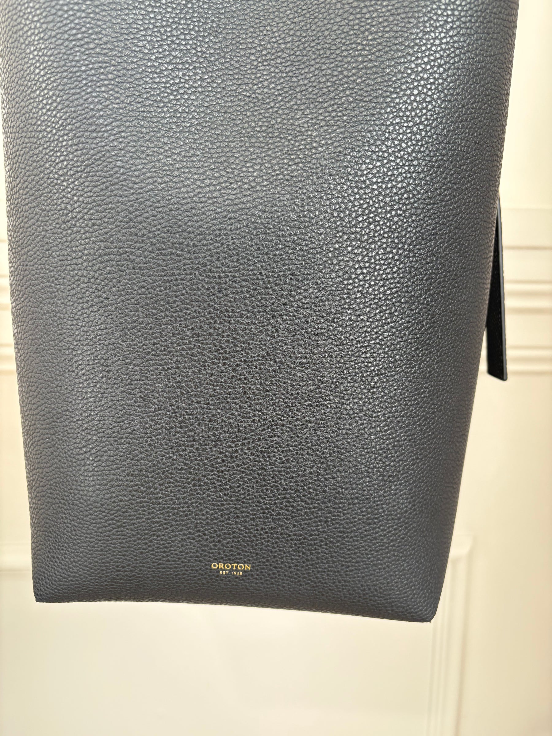 Oroton Ellis Hobo Bag Black