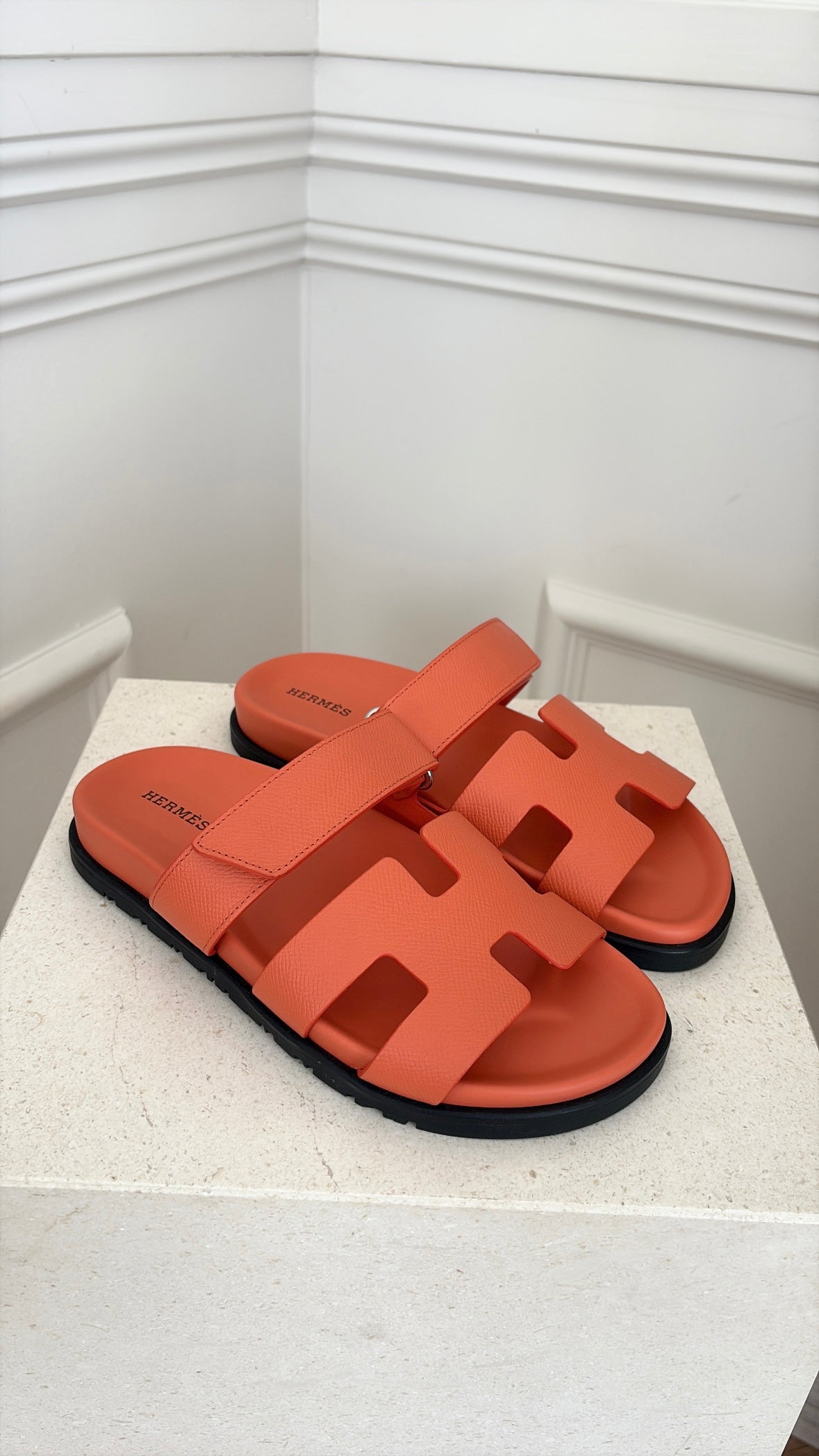 Hermès Rose Sorbet Epsom Leather Chypre Sandals, 38