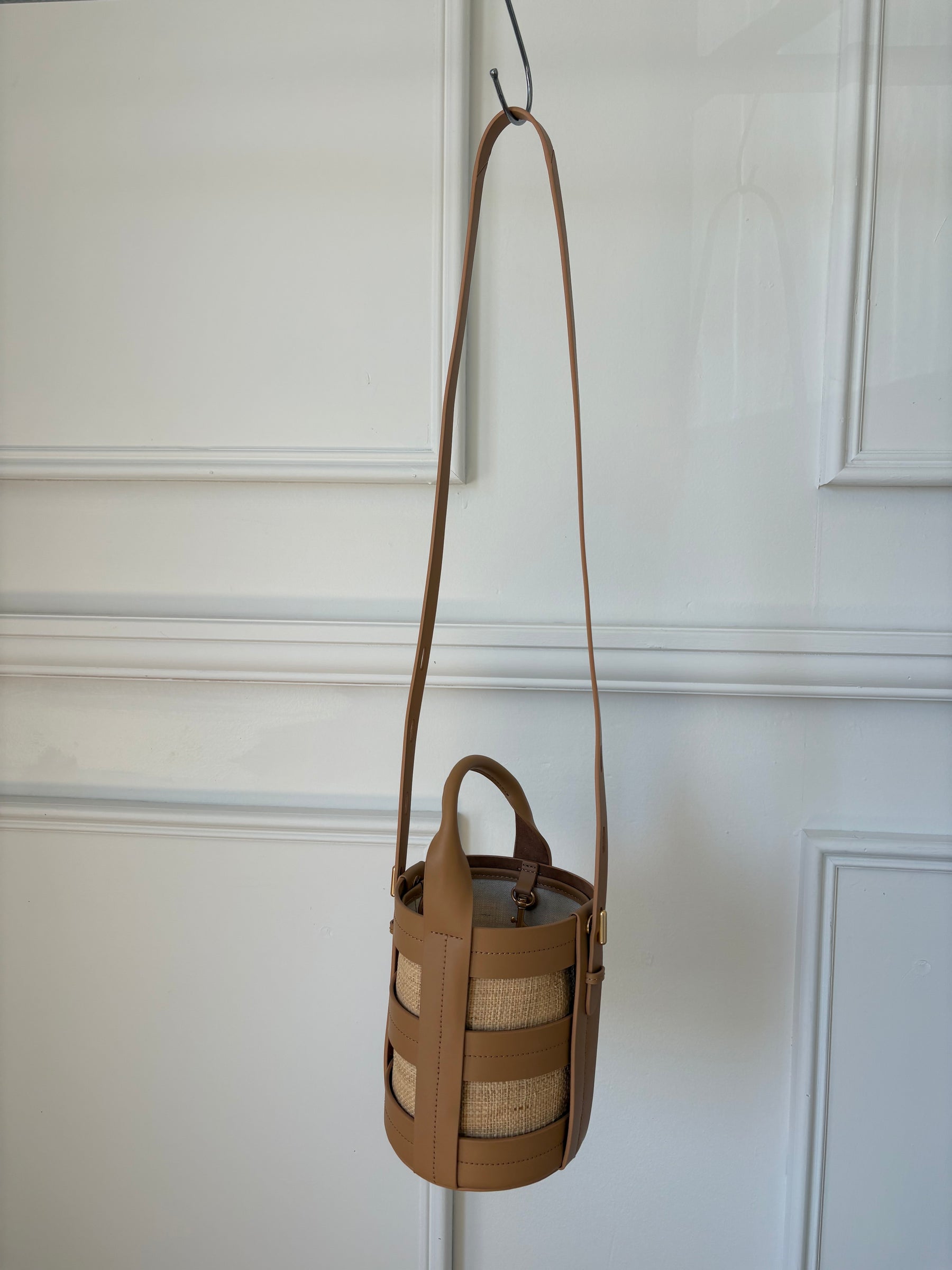 Oroton Beige Leather and Raffia Top Handle Bucket Bag