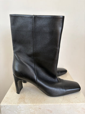 Camilla and Marc Black Leather Square Toe Ankle Boots, 41