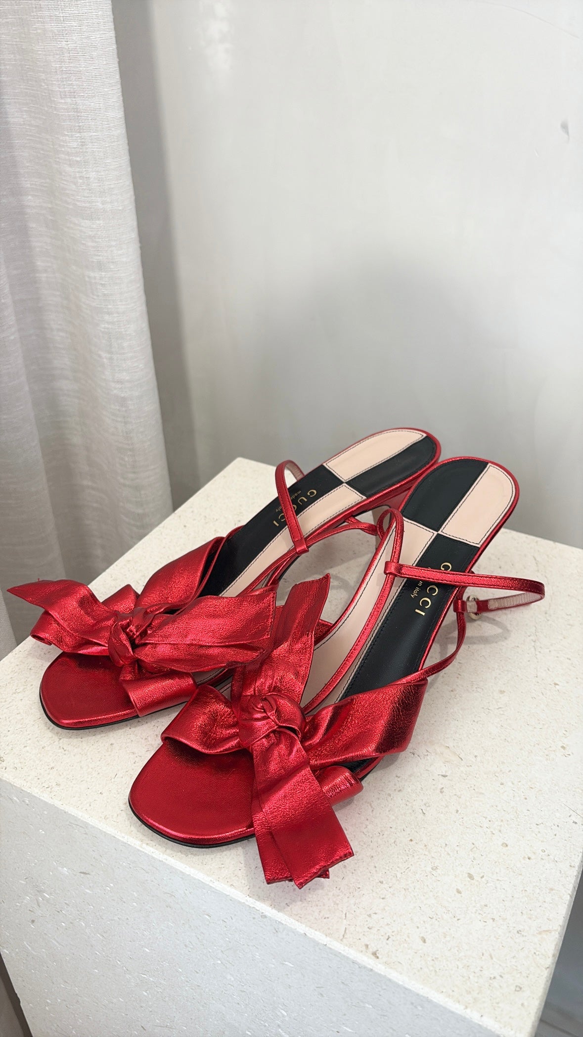 Gucci Red Metallic Bow Slingbacks, 40