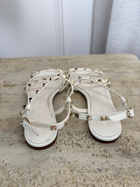 Valentino Garavani Rockstud Sandals In Light Ivory, 38.5