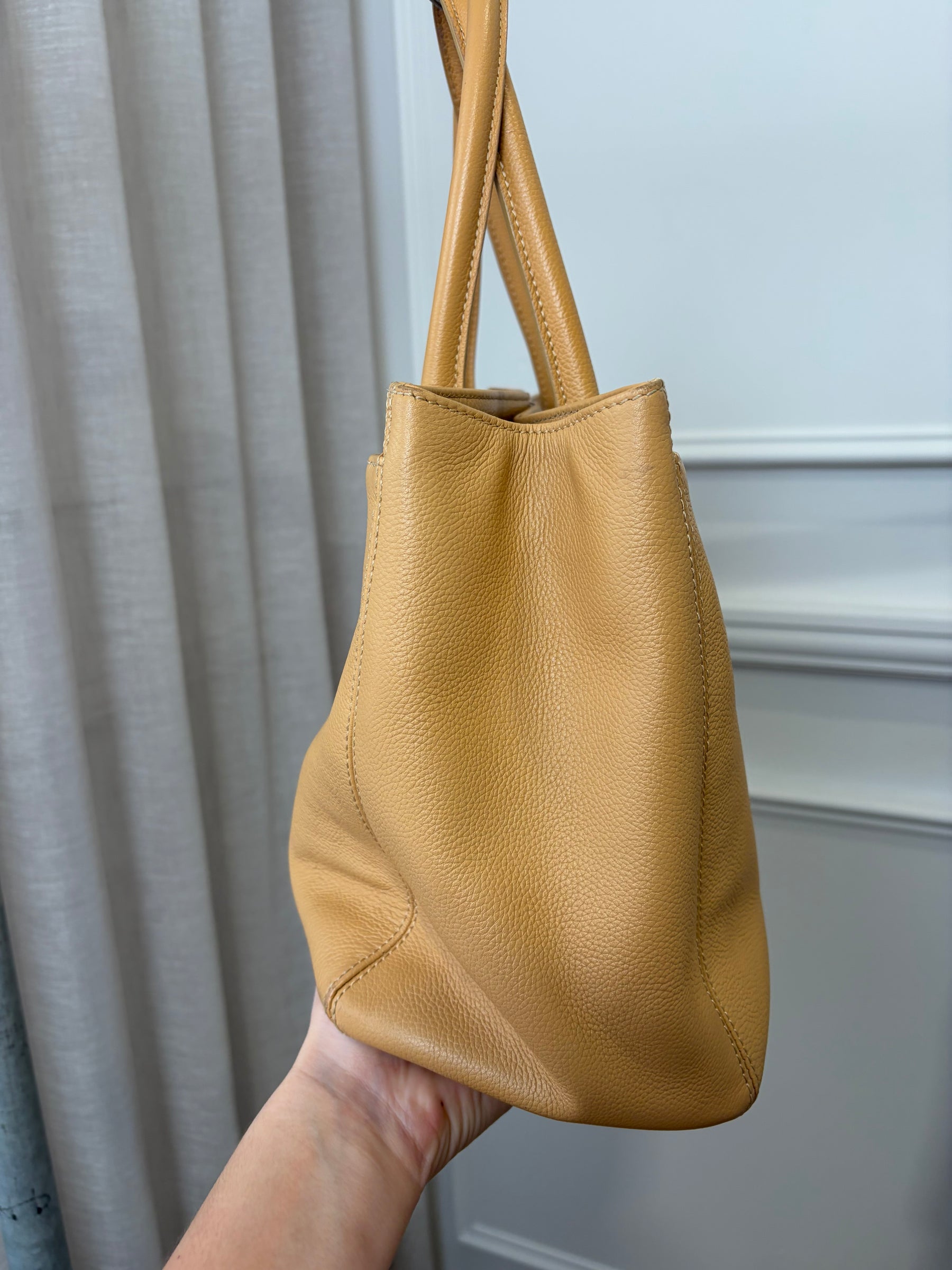 Chanel Beige Caviar Leather Cerf Executive Tote