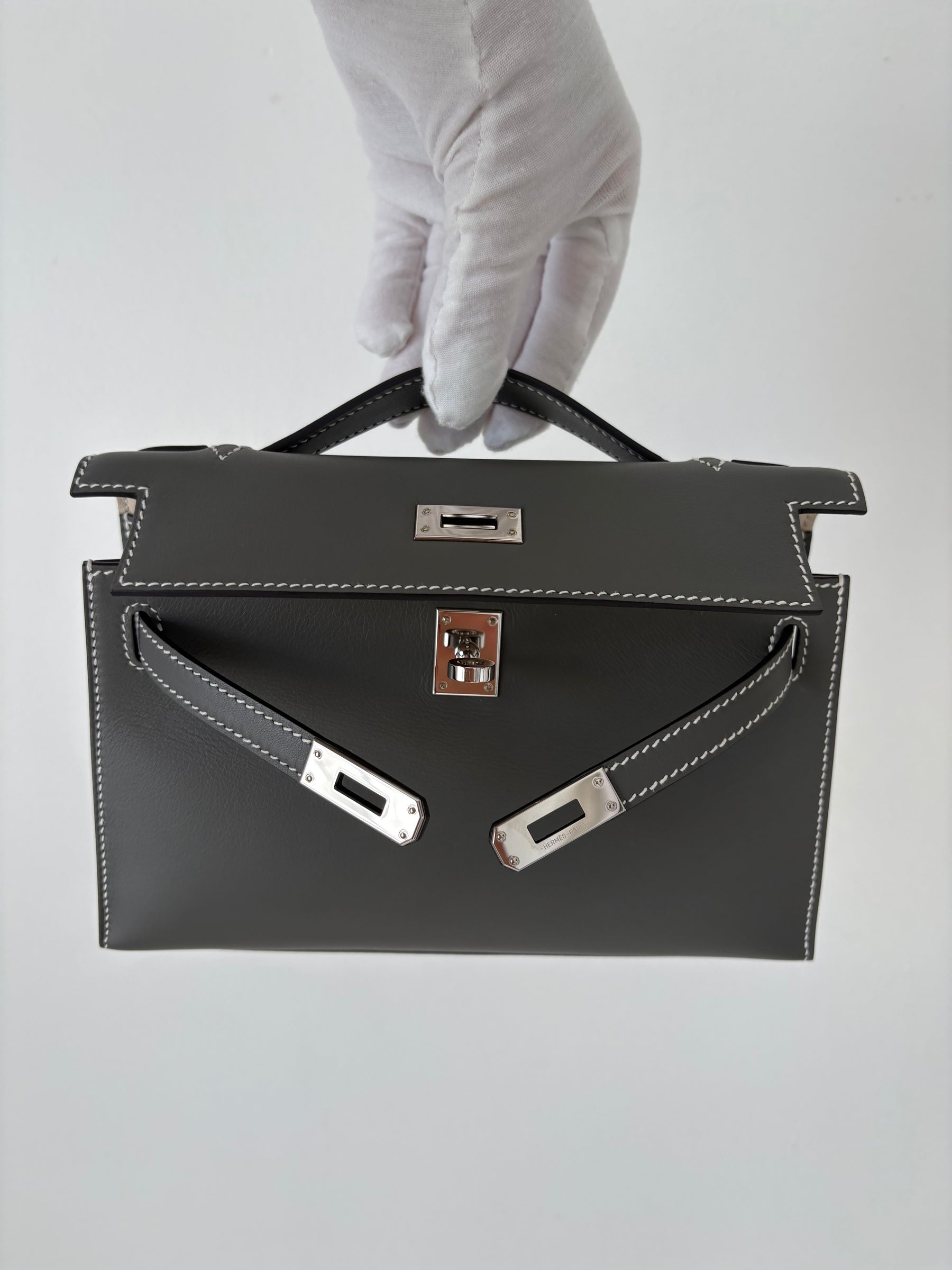 Hermès Kelly Pochette in Gris Meyer Swift Leather with Craie Interior