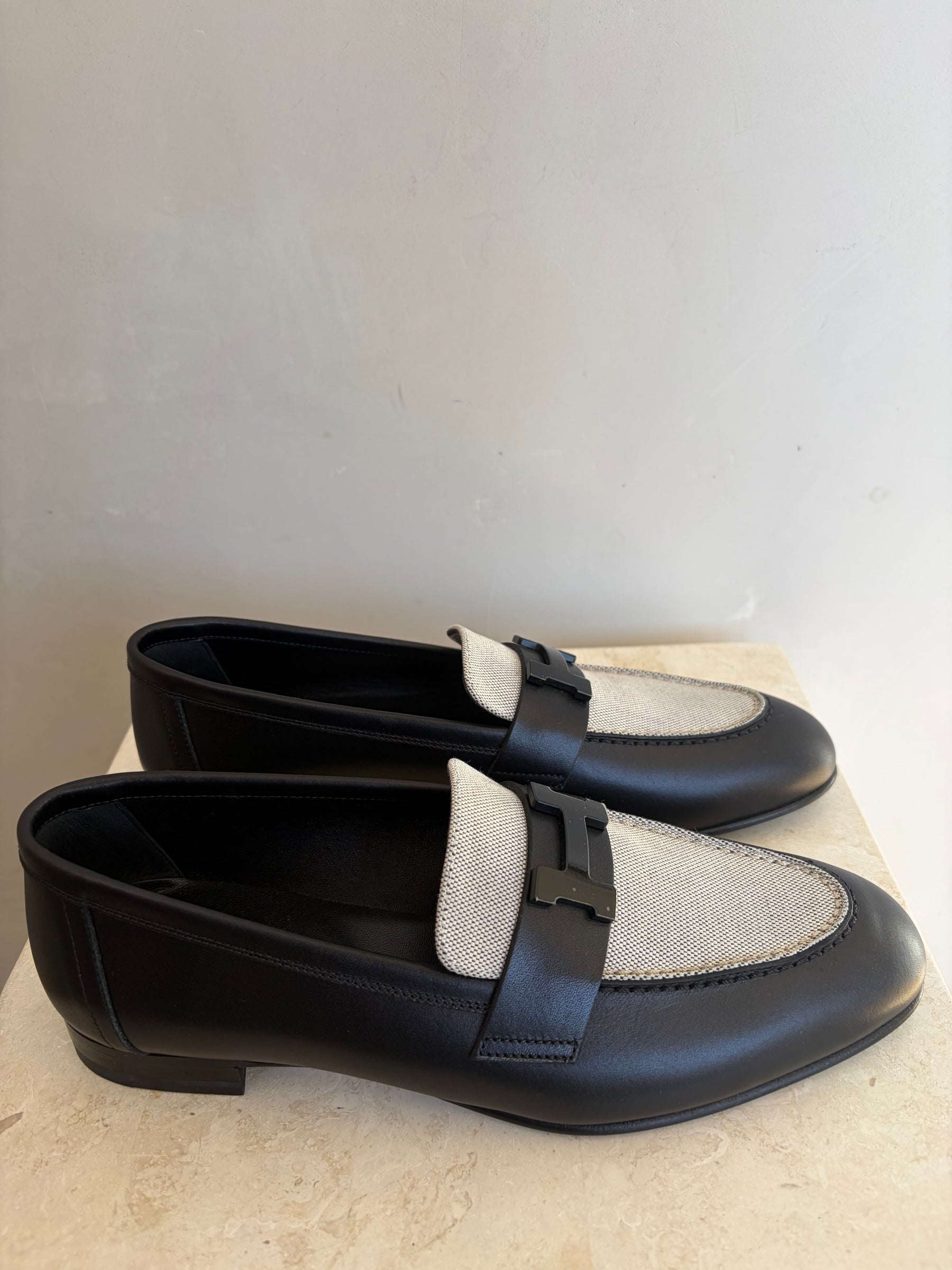 Hermès Calfskin And Canvas Paris Loafers Black Grey, 38