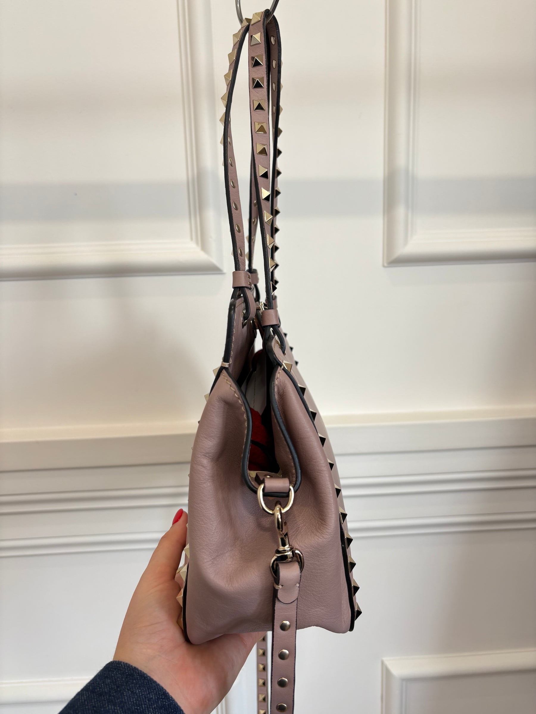 Valentino Garavani Rockstud Soft Leather Tote Beige Pink