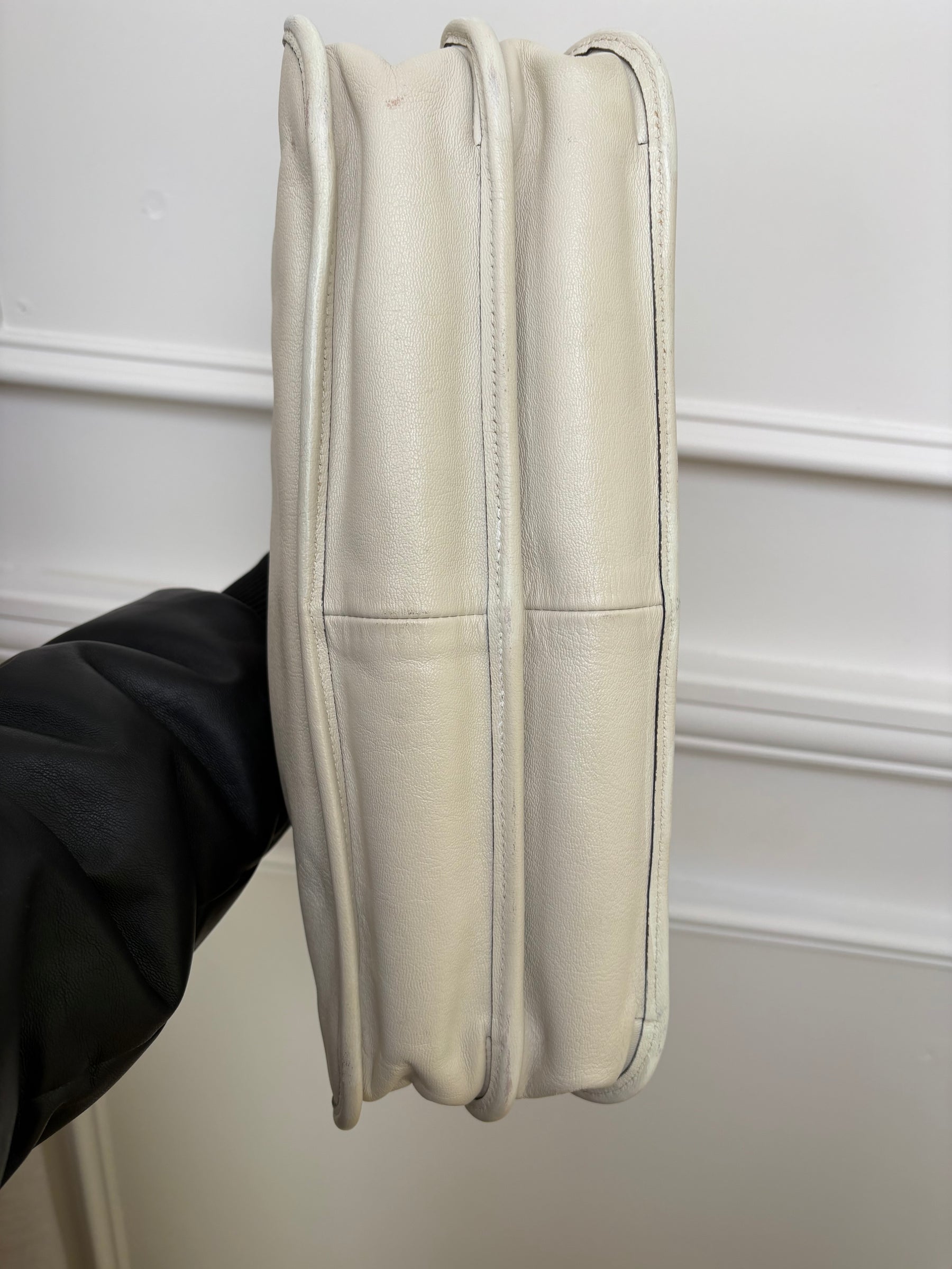 Gucci Cream Leather Horsebit 1995 Medium Chain Tote