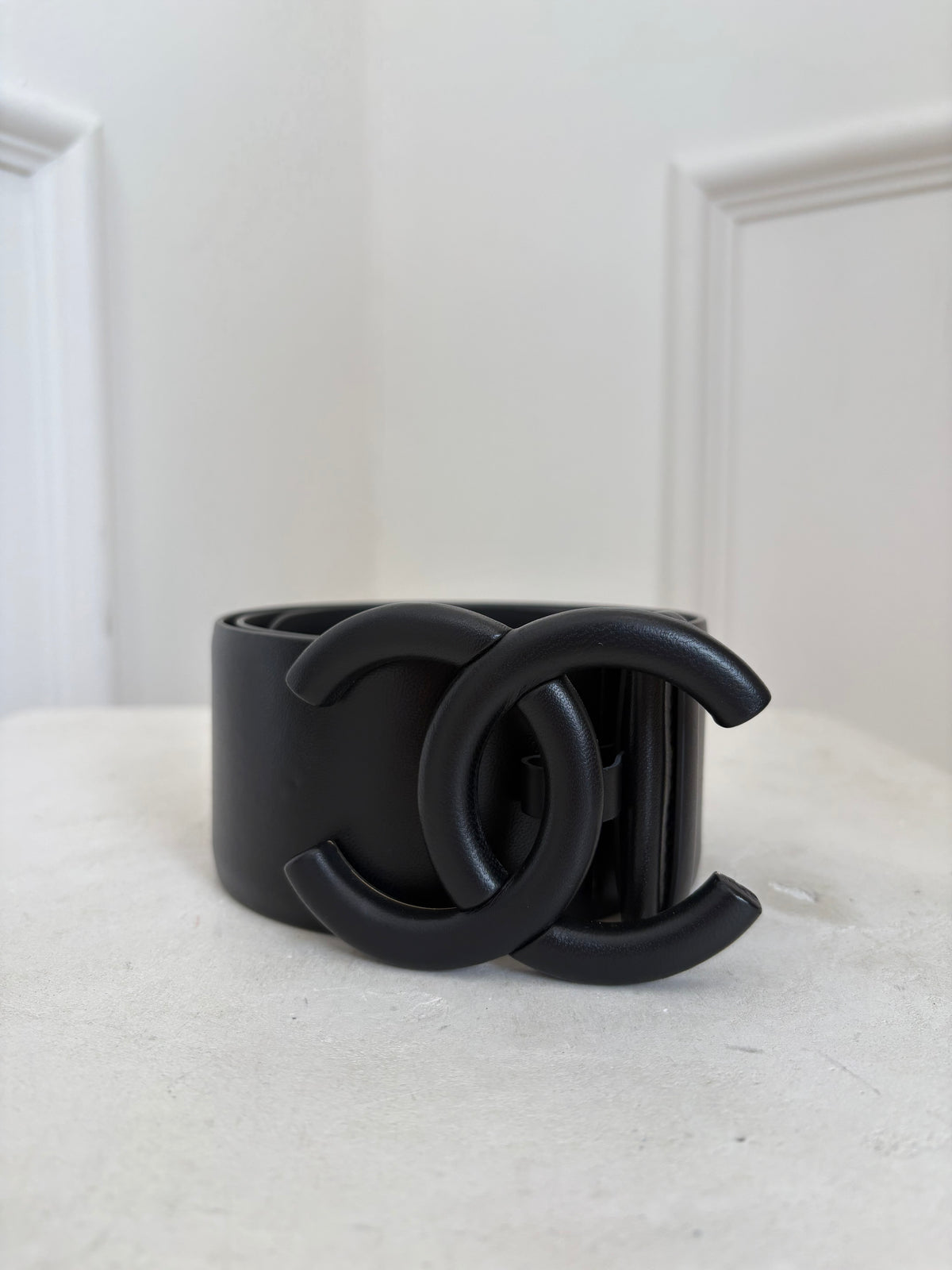 Chanel Black on Black Leather CC Belt, 80