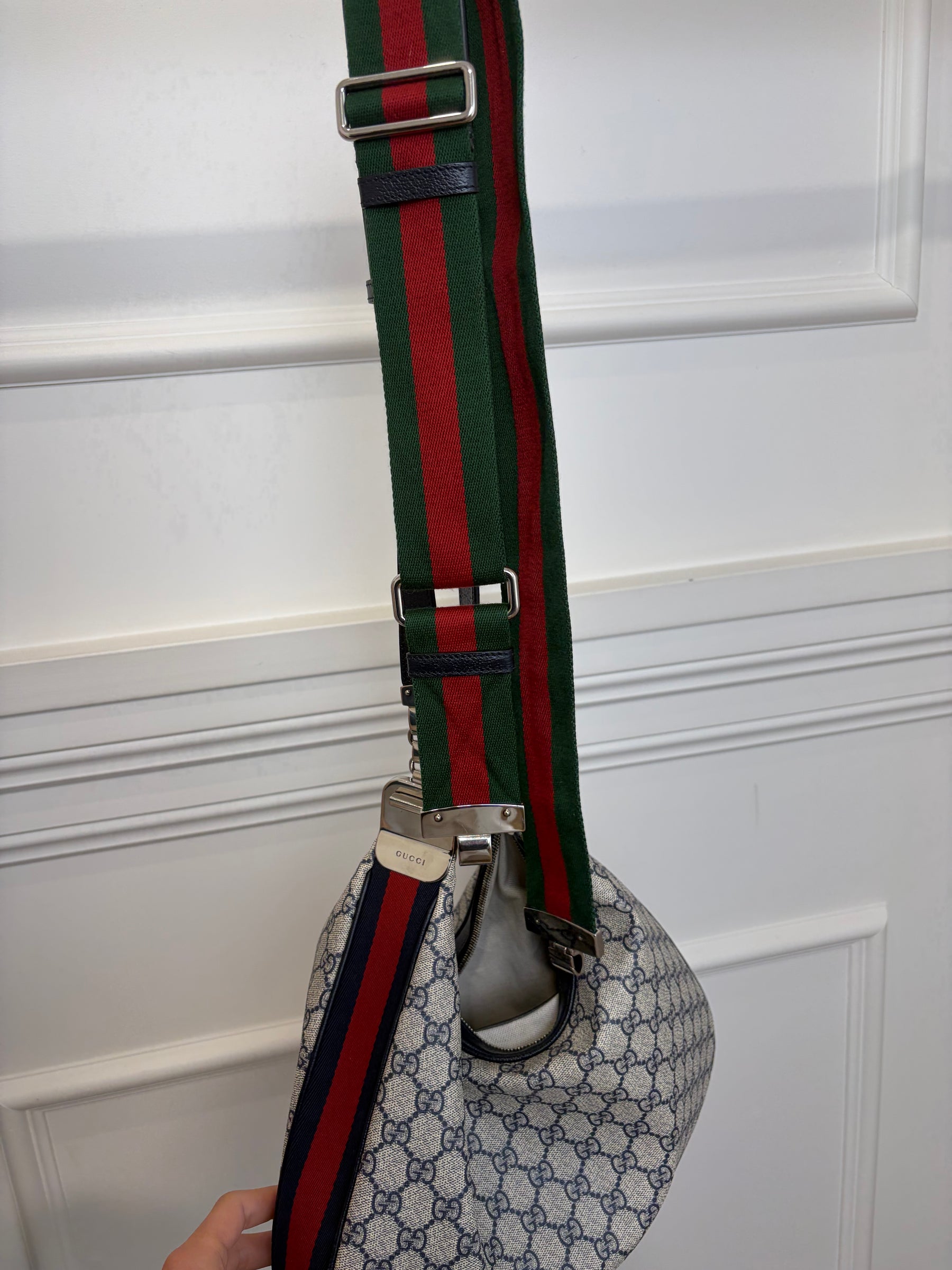 Gucci GG Supreme Canvas Attache Bag Beige / Blue Medium