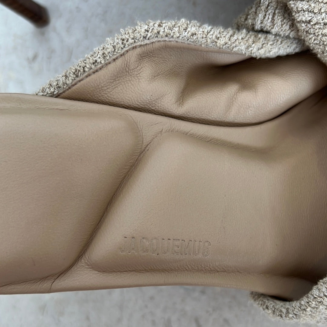 Jacquemus Neutral Bagnu Twist Detail Sandals, 38