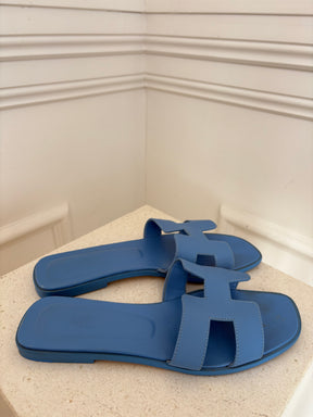 Hermès Blue Leather Oran Sandals, 41