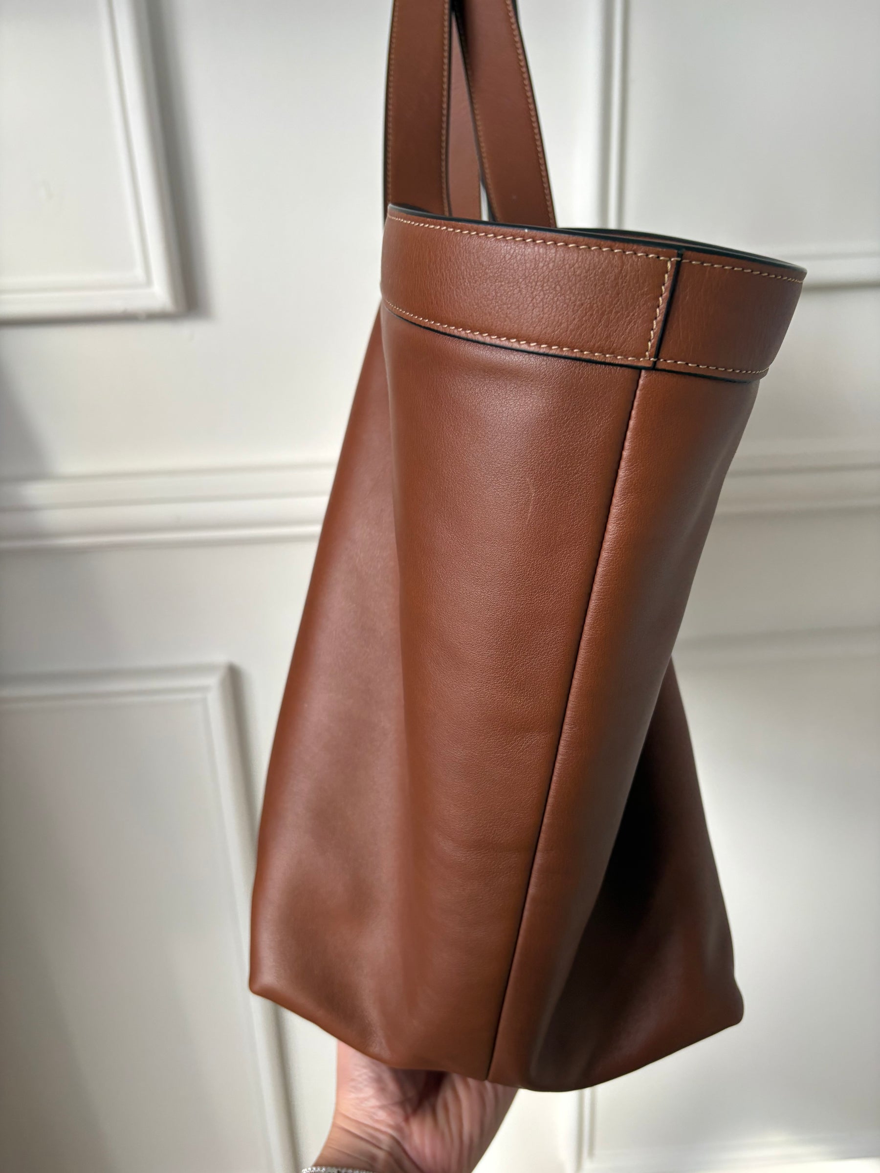 Saint Laurent Tan Leather  Y Tote Bag