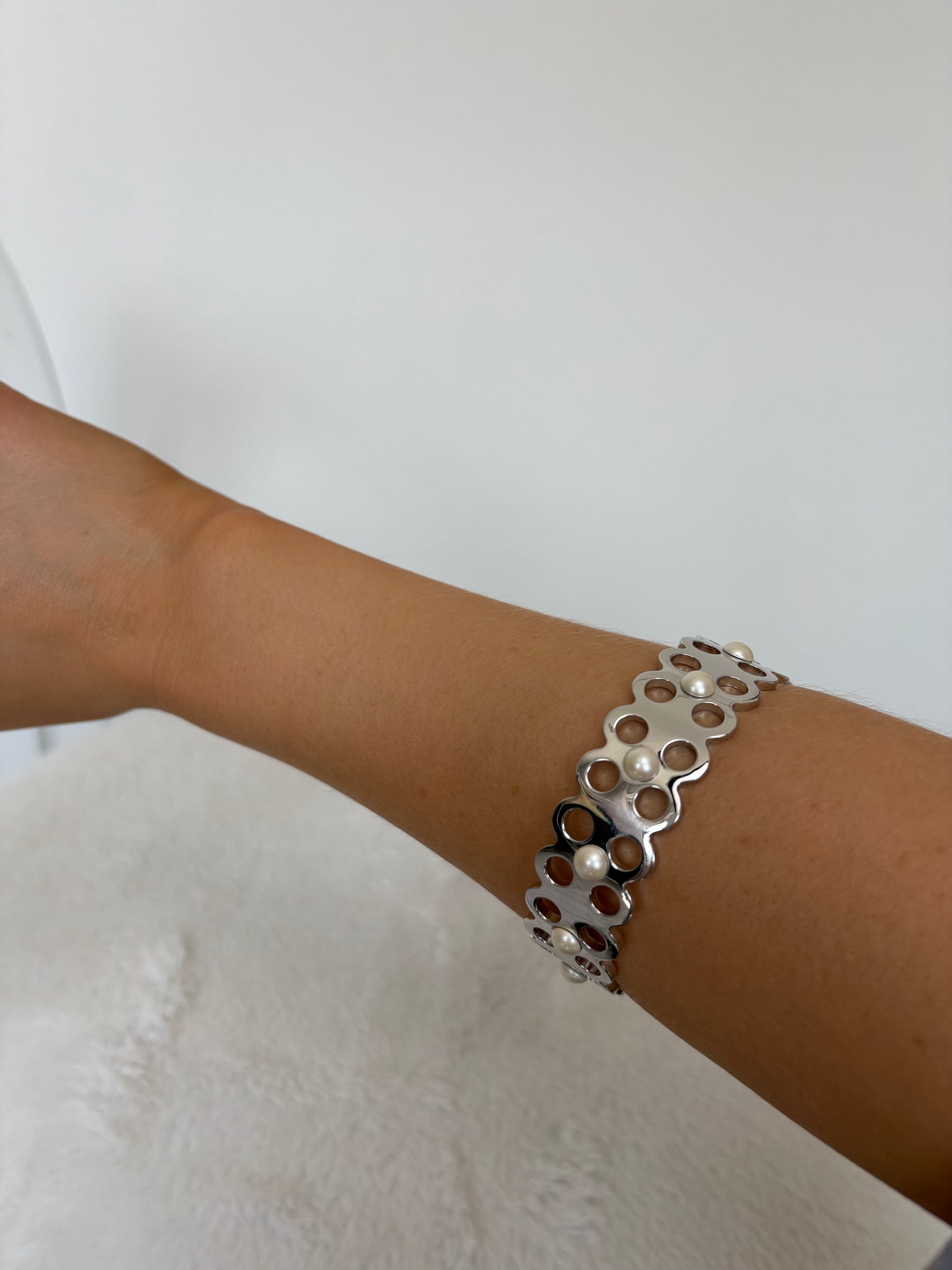 Louis Vuitton Silver Tone Bangle Pearl Embellished Bangle, S